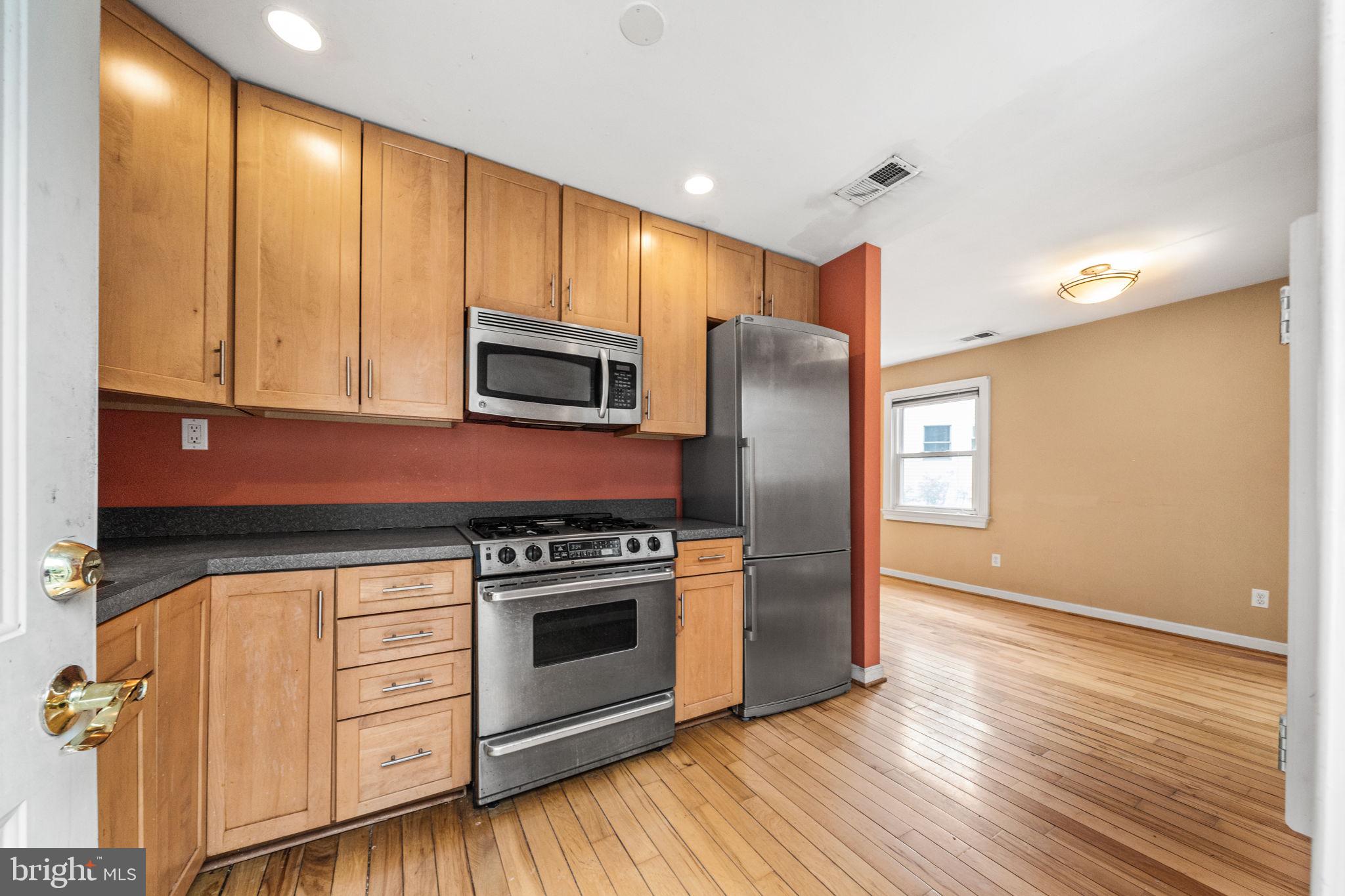 PIMMIT HILLS - Residential