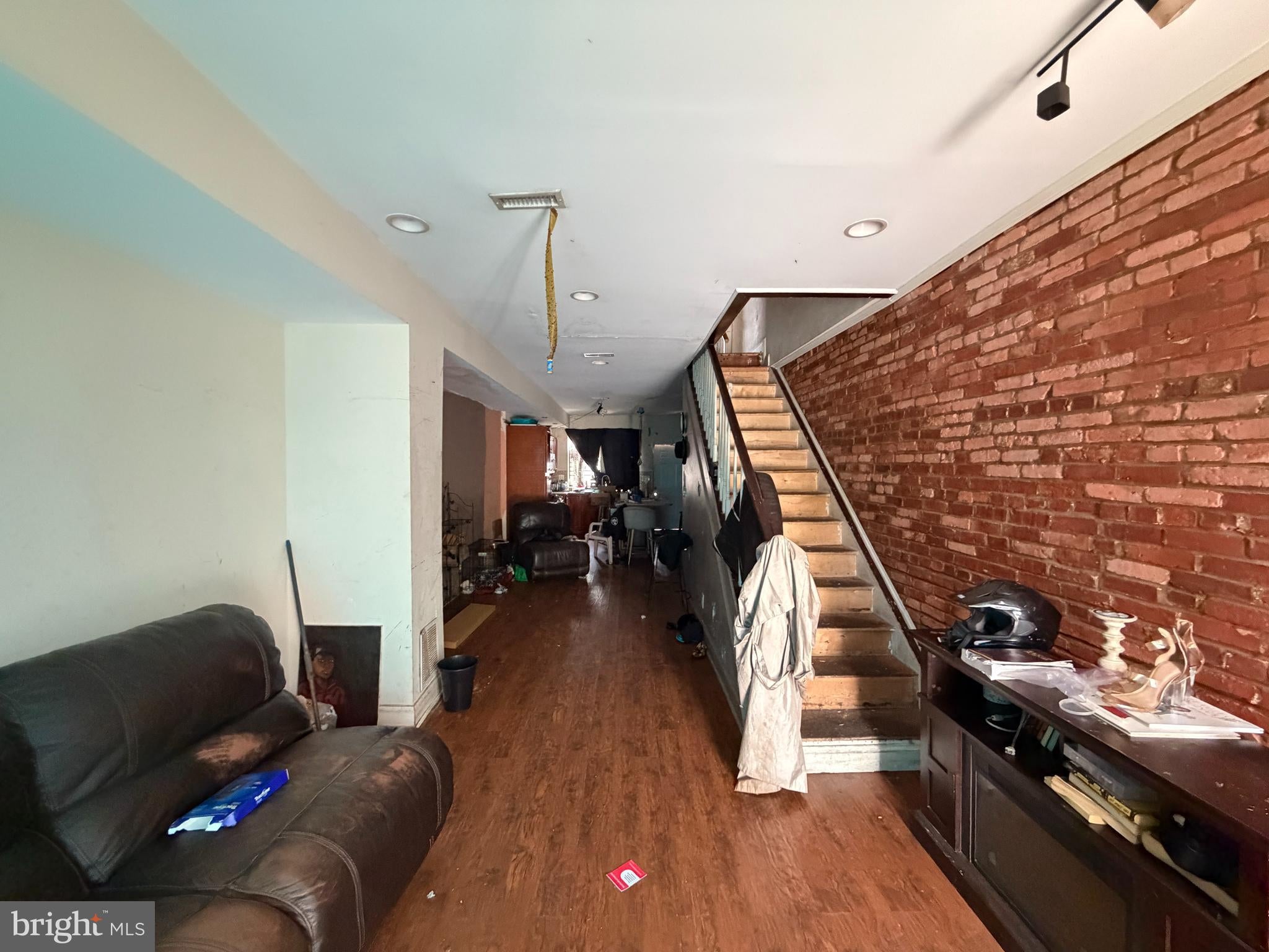 404 N MONTFORD AVENUE