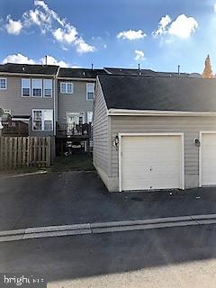 VILLAGES OF URBANA - Residential Lease