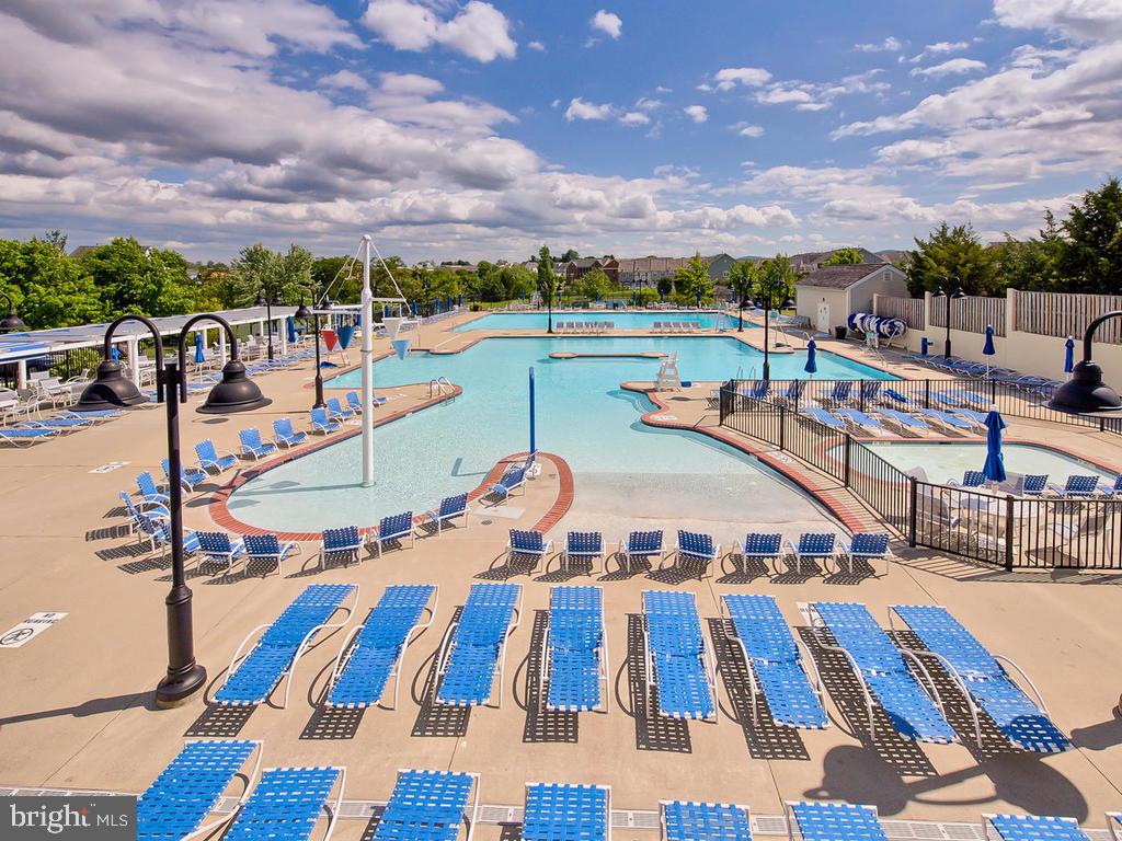 VILLAGES OF URBANA - Residential Lease