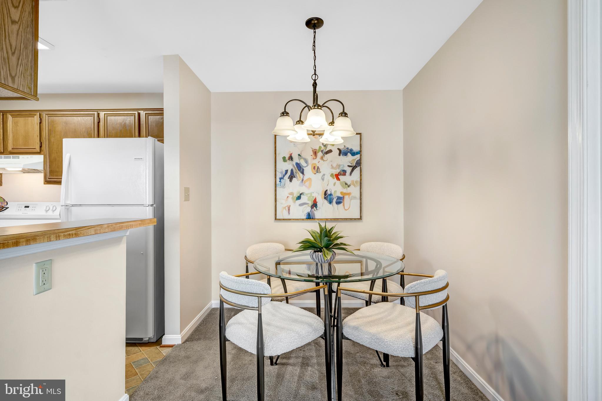 SUNNINGDALE MEADOWS - Residential