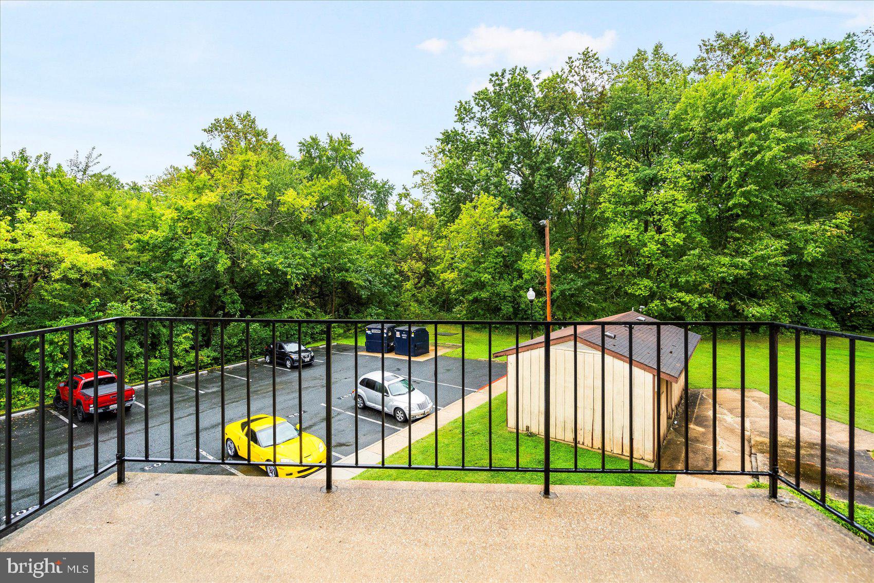 MOORES MILL MANOR - Residential
