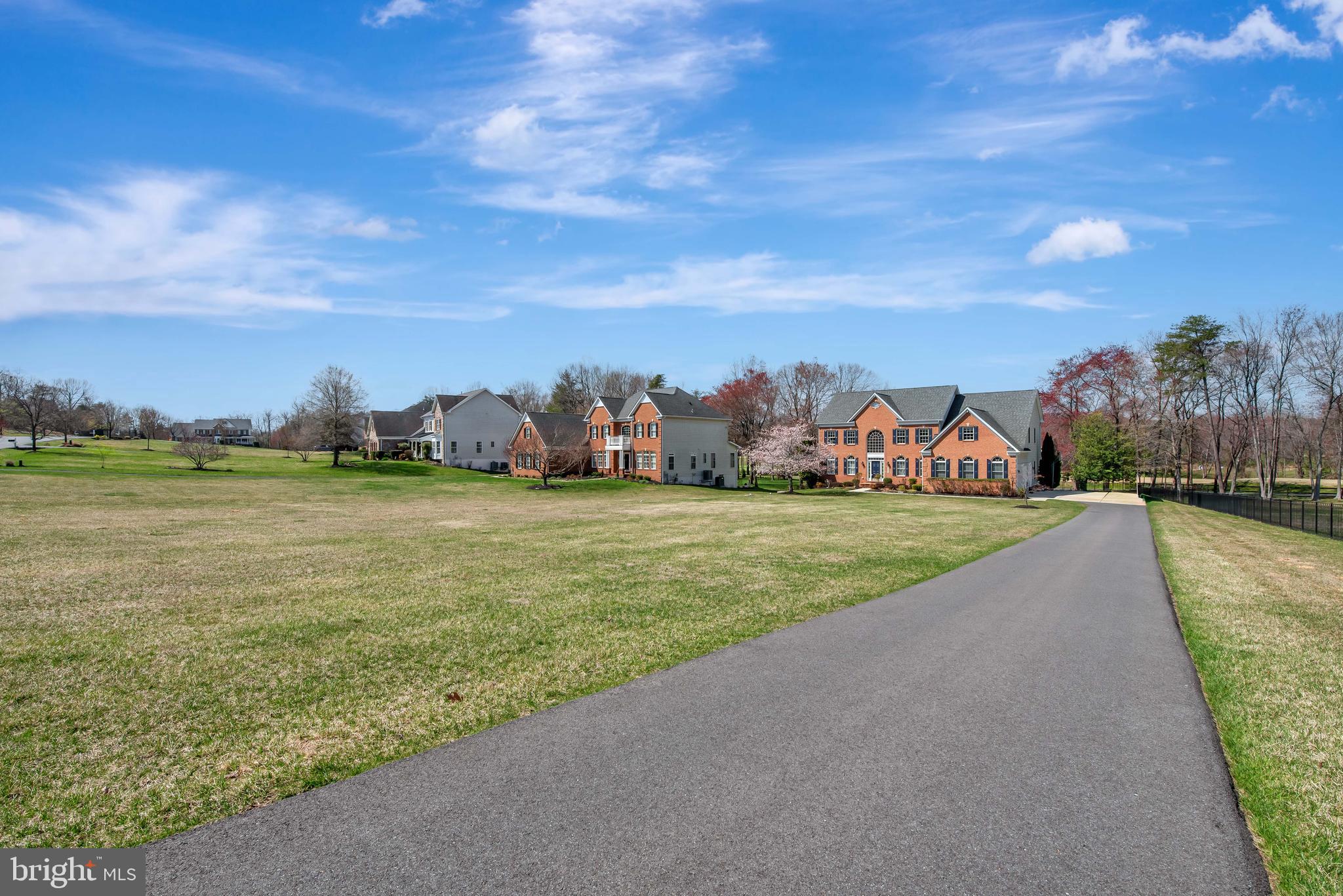 8938 SAHALEE COURT