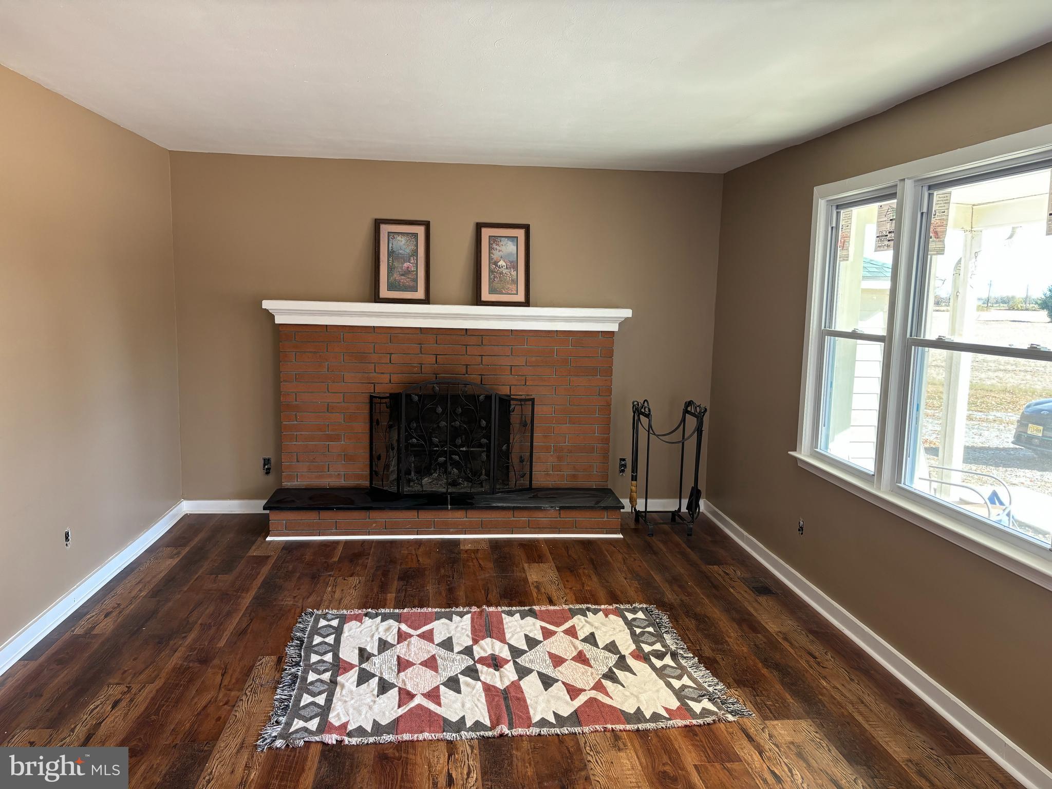 2092 MAIN ROAD