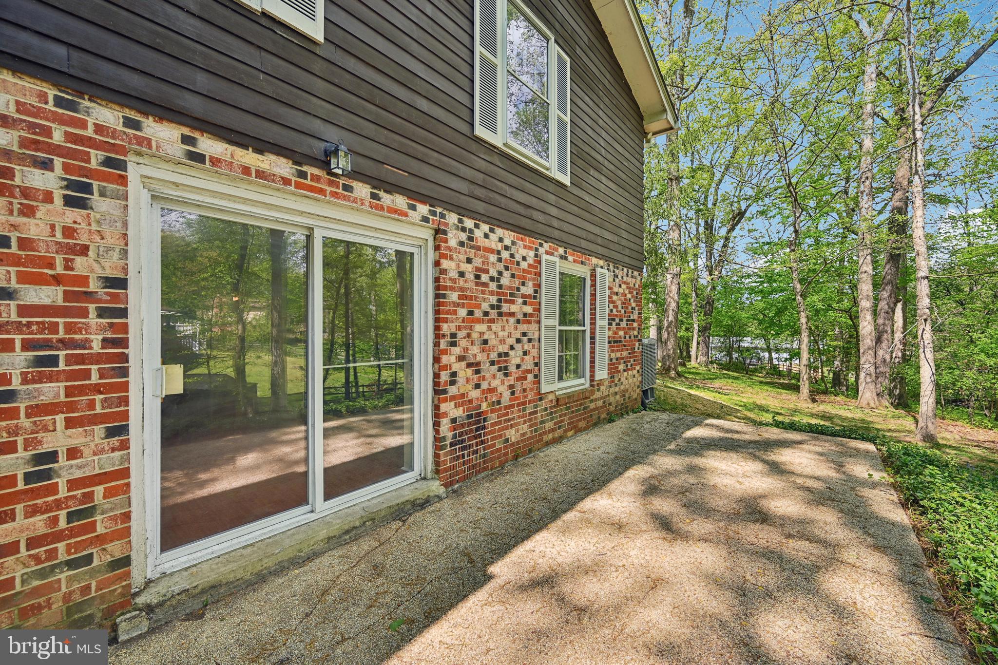 LINGANORE VIEW - Residential