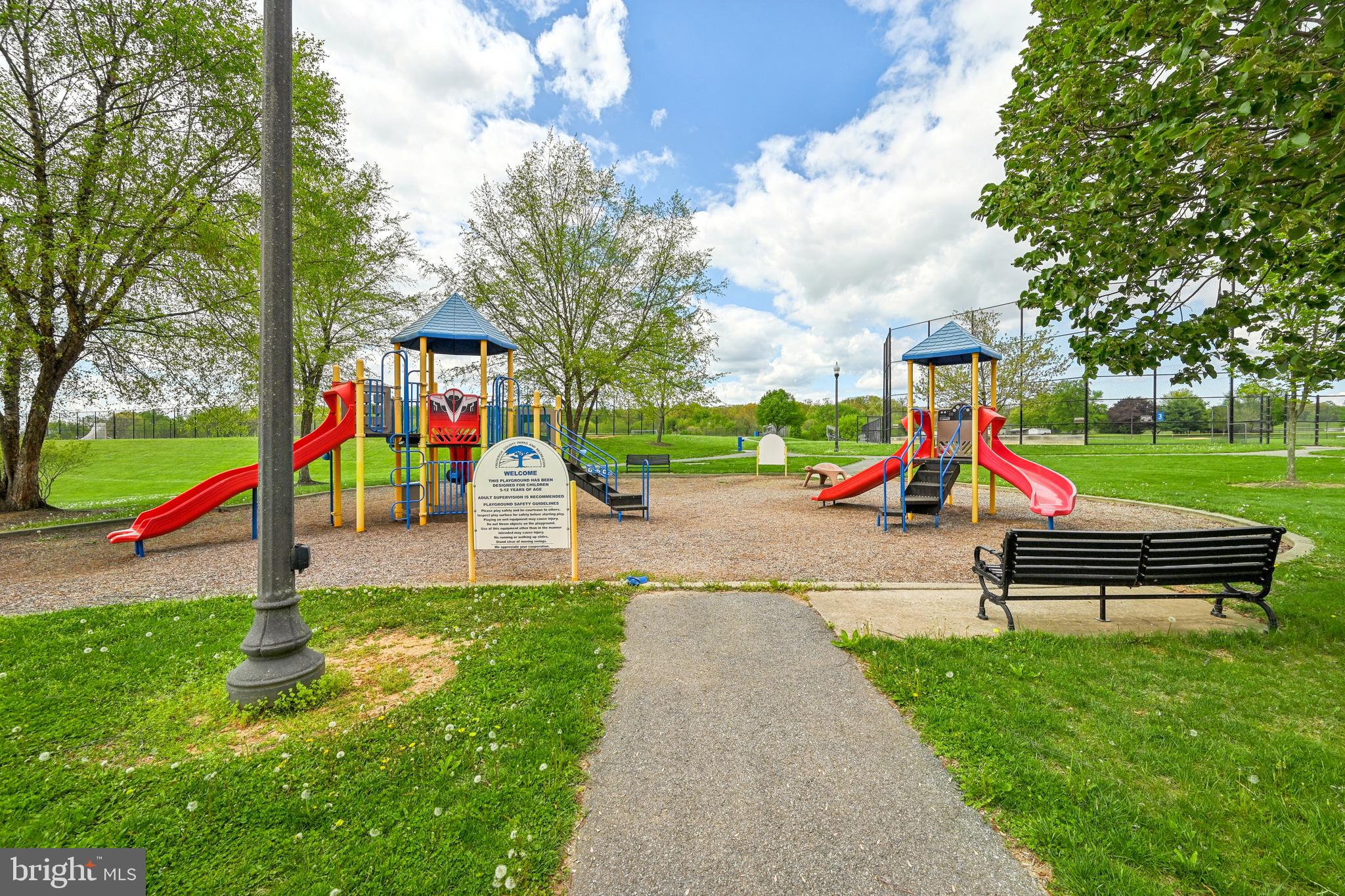 LINGANORE VIEW - Residential