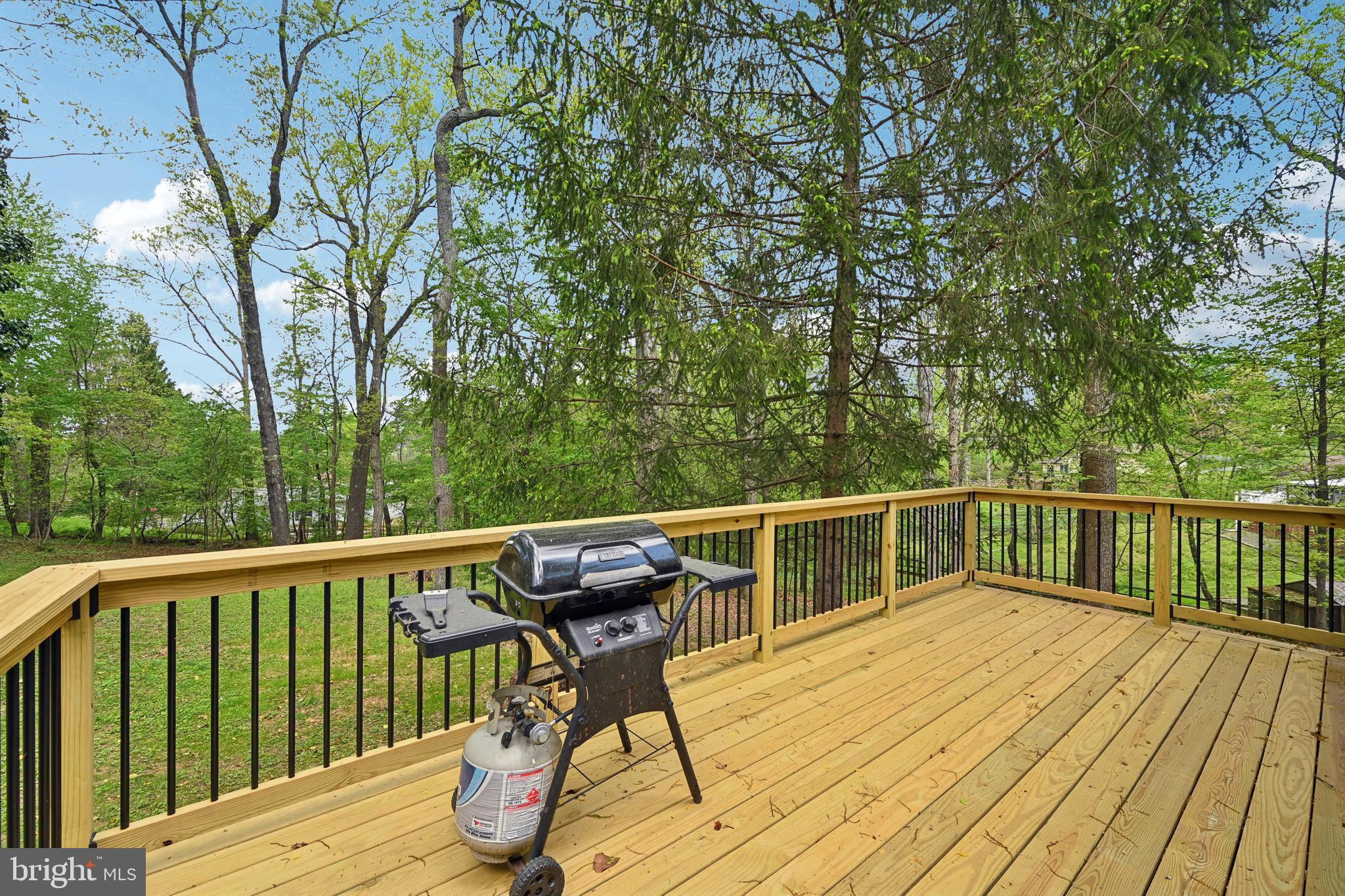 LINGANORE VIEW - Residential