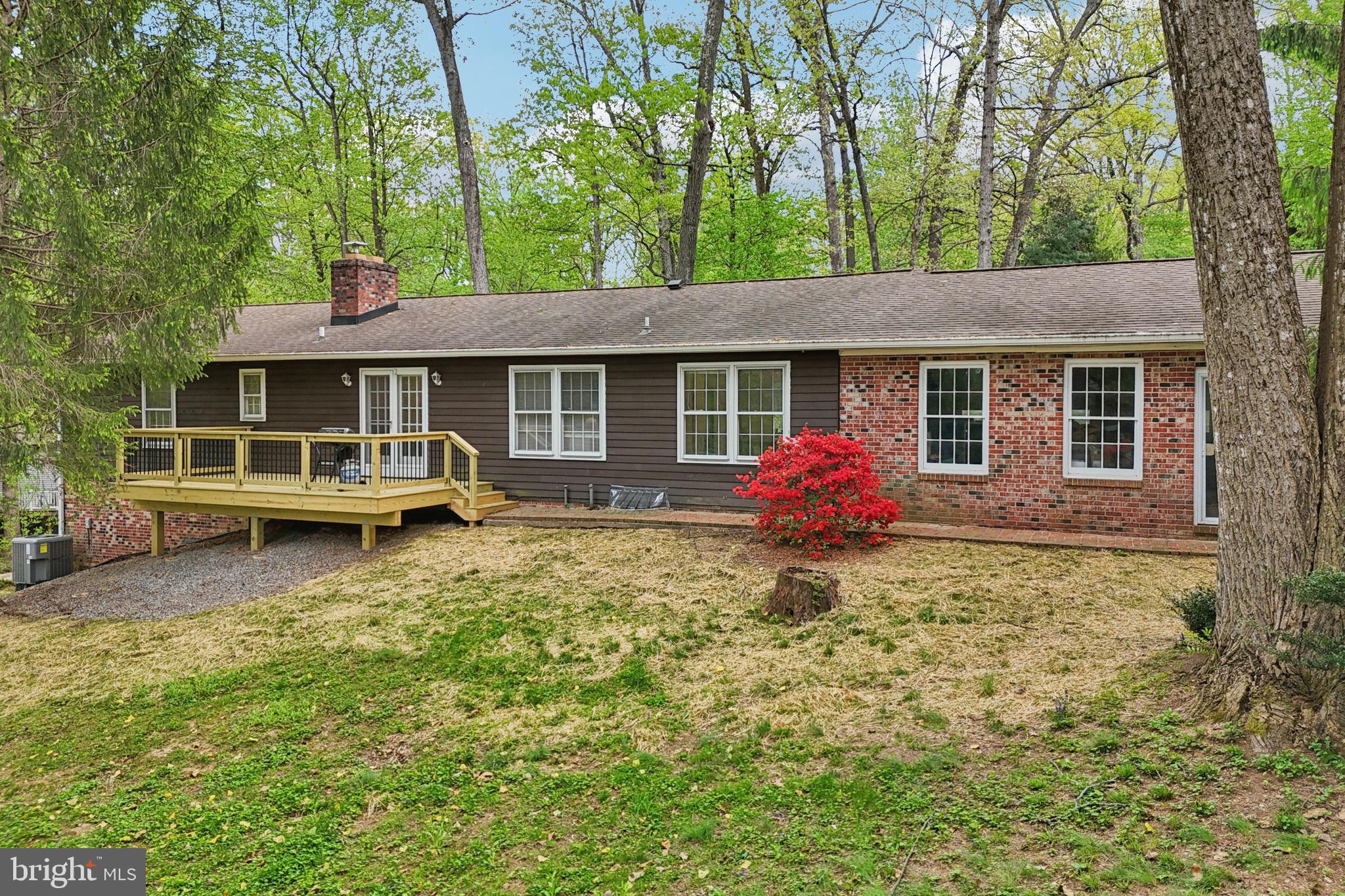 LINGANORE VIEW - Residential