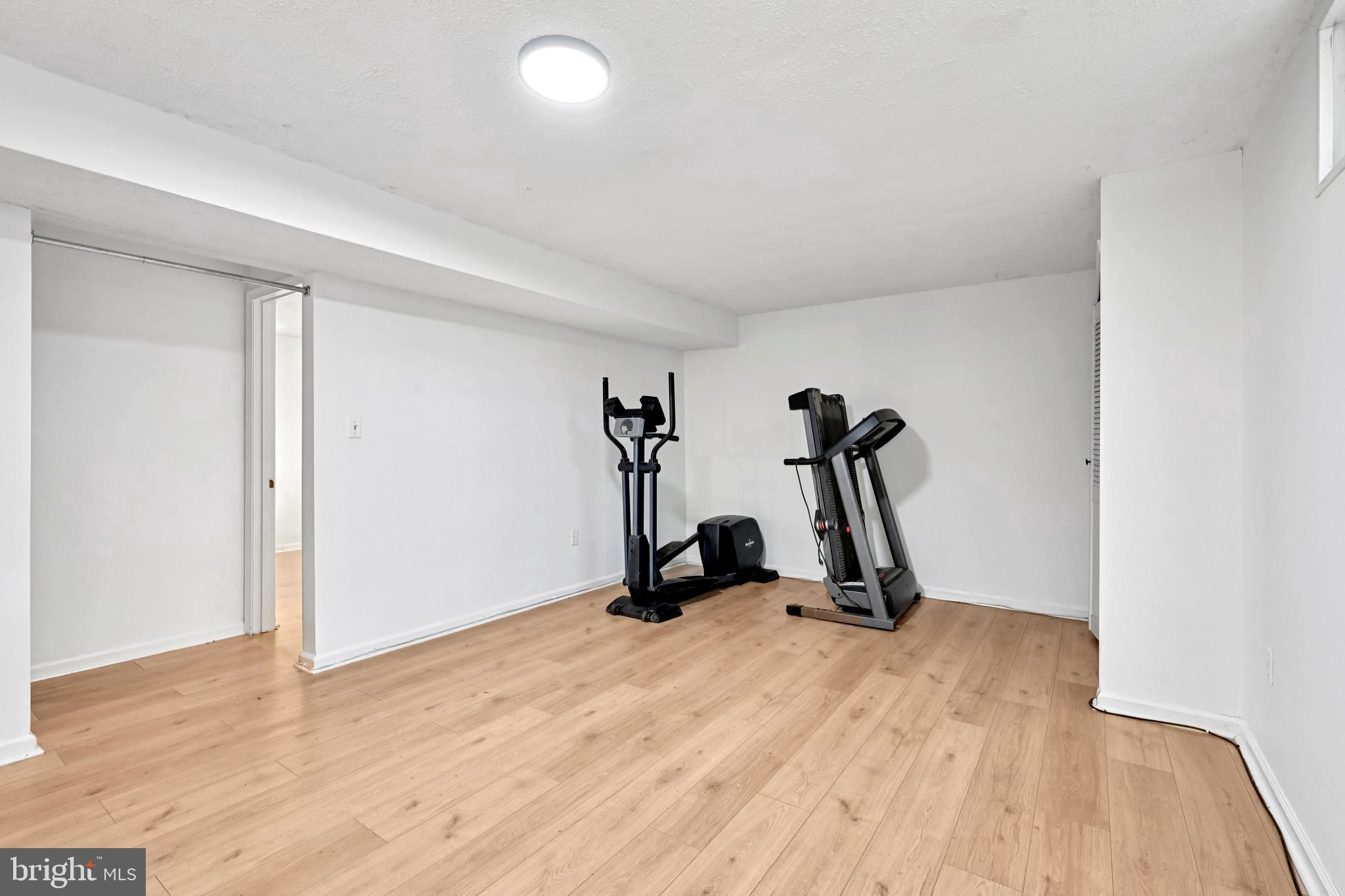 LINGANORE VIEW - Residential