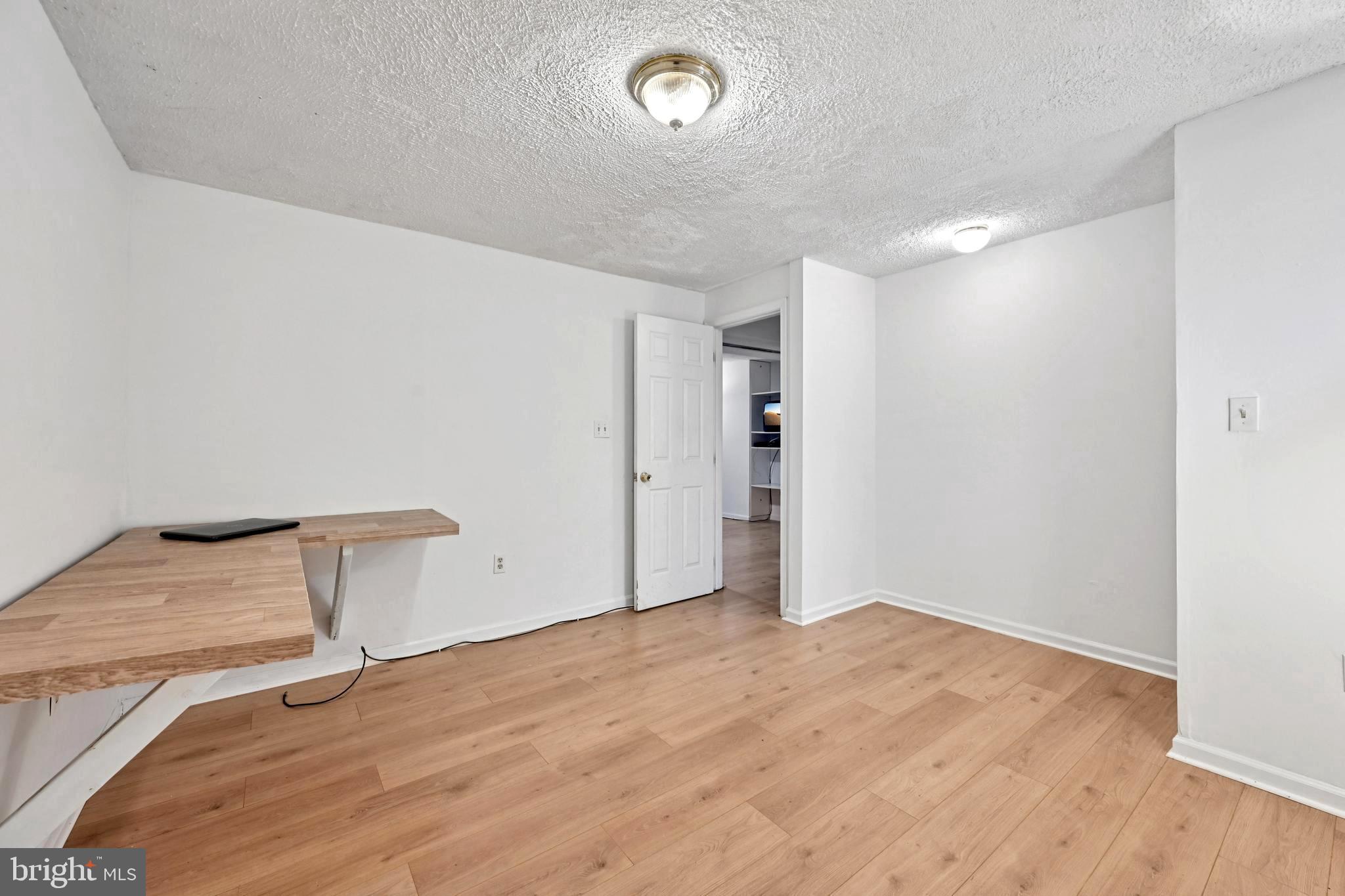 LINGANORE VIEW - Residential