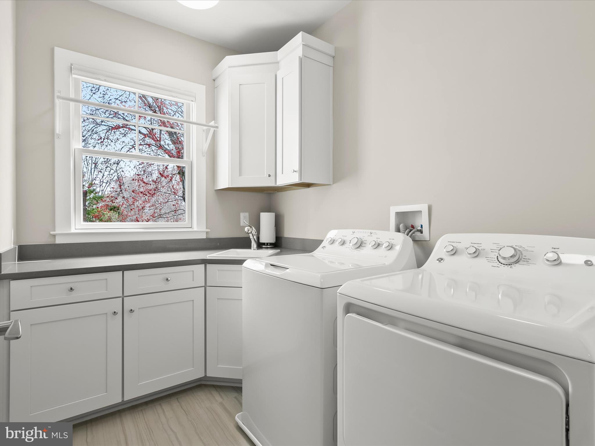 OAKWOOD KNOLLS - Residential