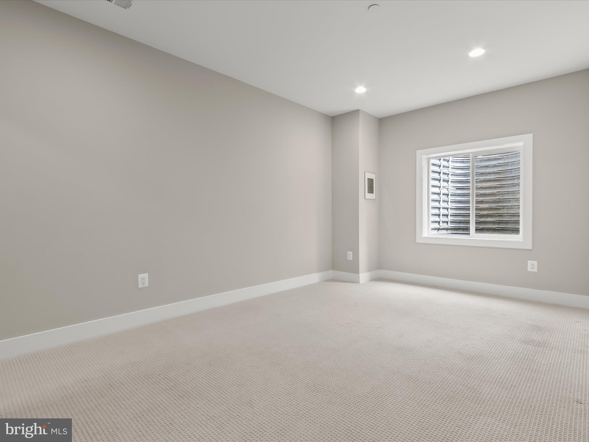 OAKWOOD KNOLLS - Residential