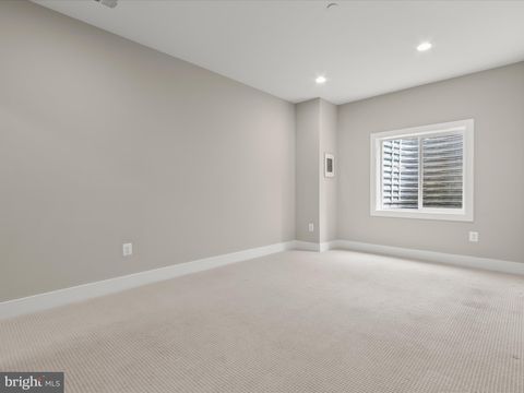 listing image 50