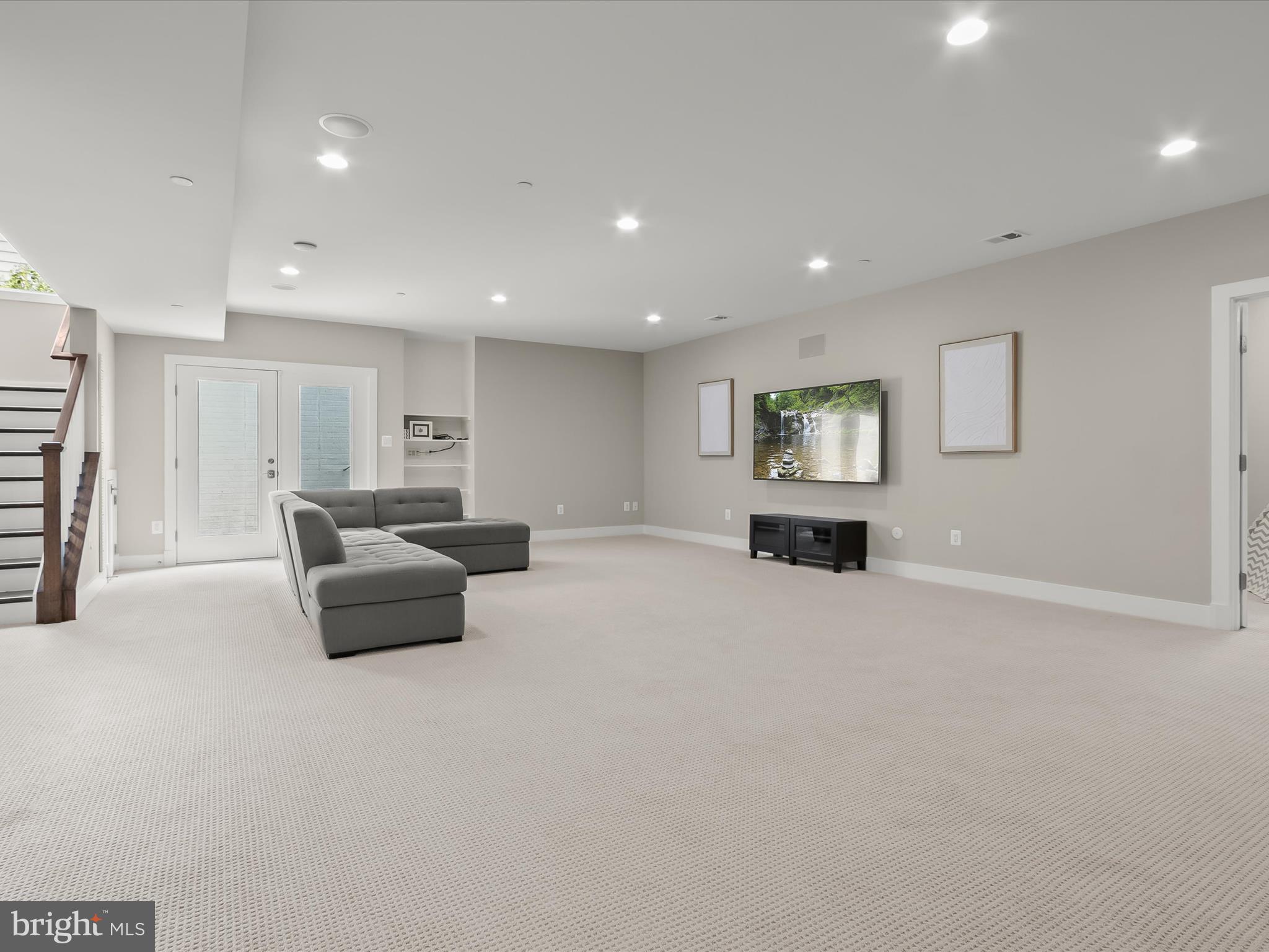 OAKWOOD KNOLLS - Residential