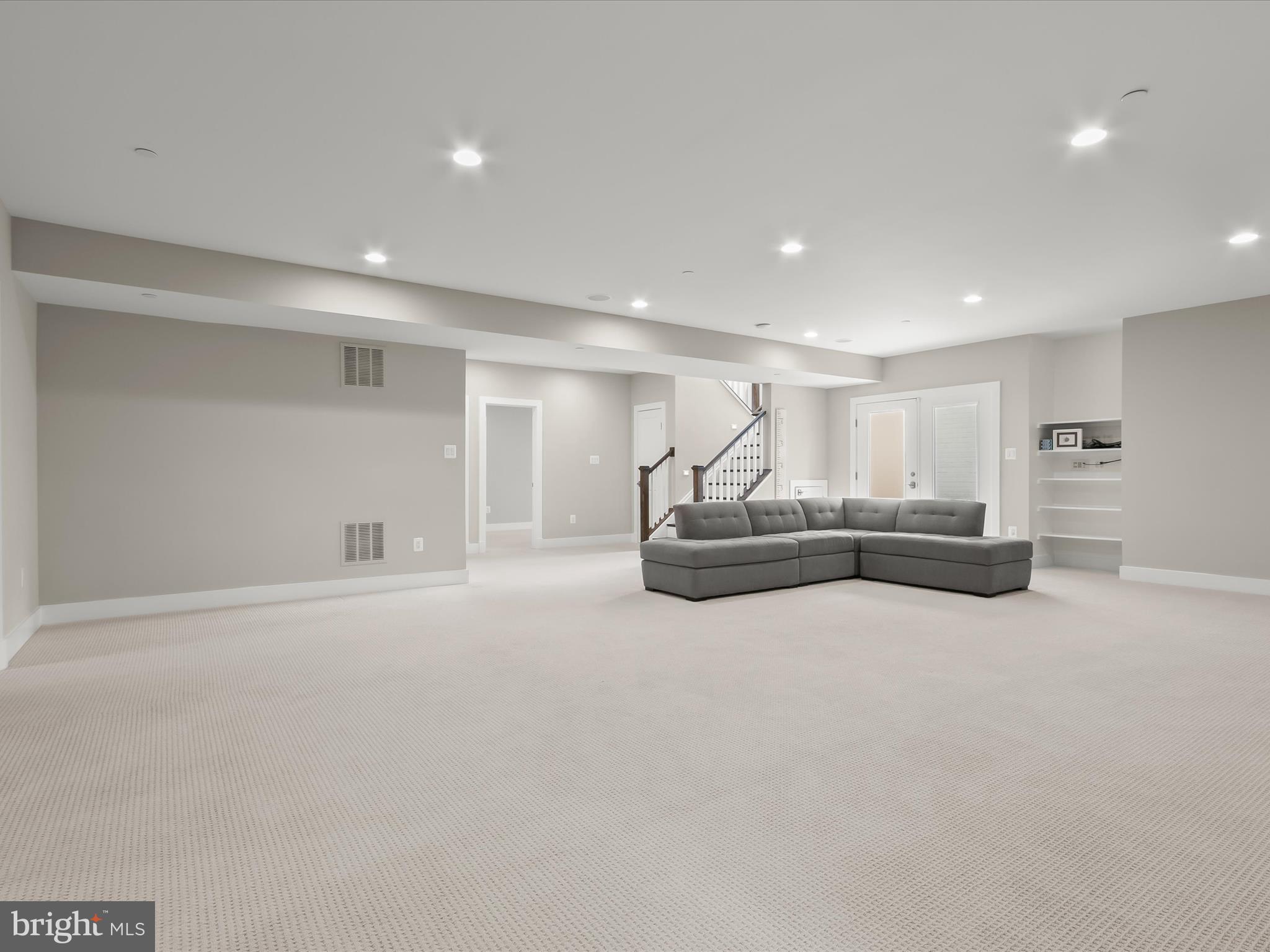 OAKWOOD KNOLLS - Residential