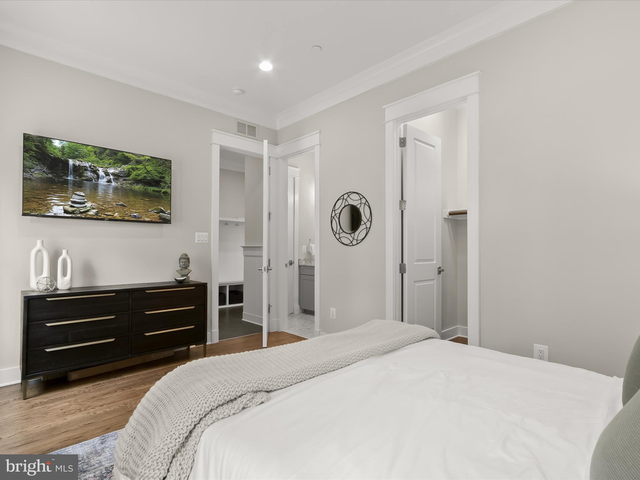 OAKWOOD KNOLLS - Residential