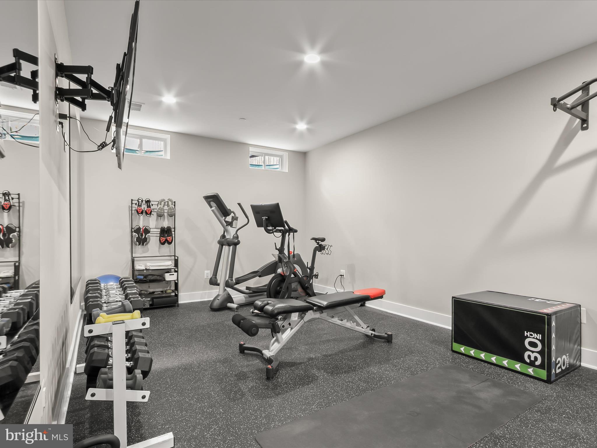 OAKWOOD KNOLLS - Residential