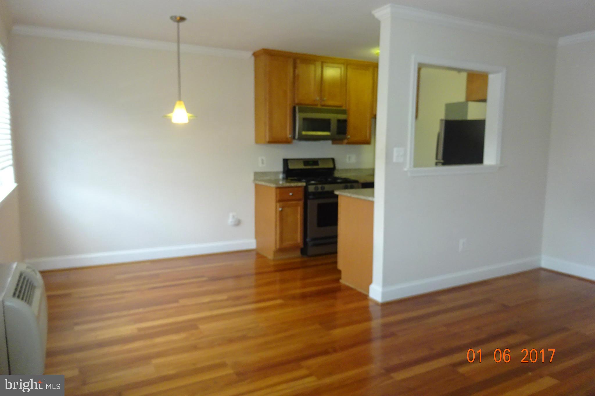 THE OAKS MAIN STREET LAUREL - Residential Lease