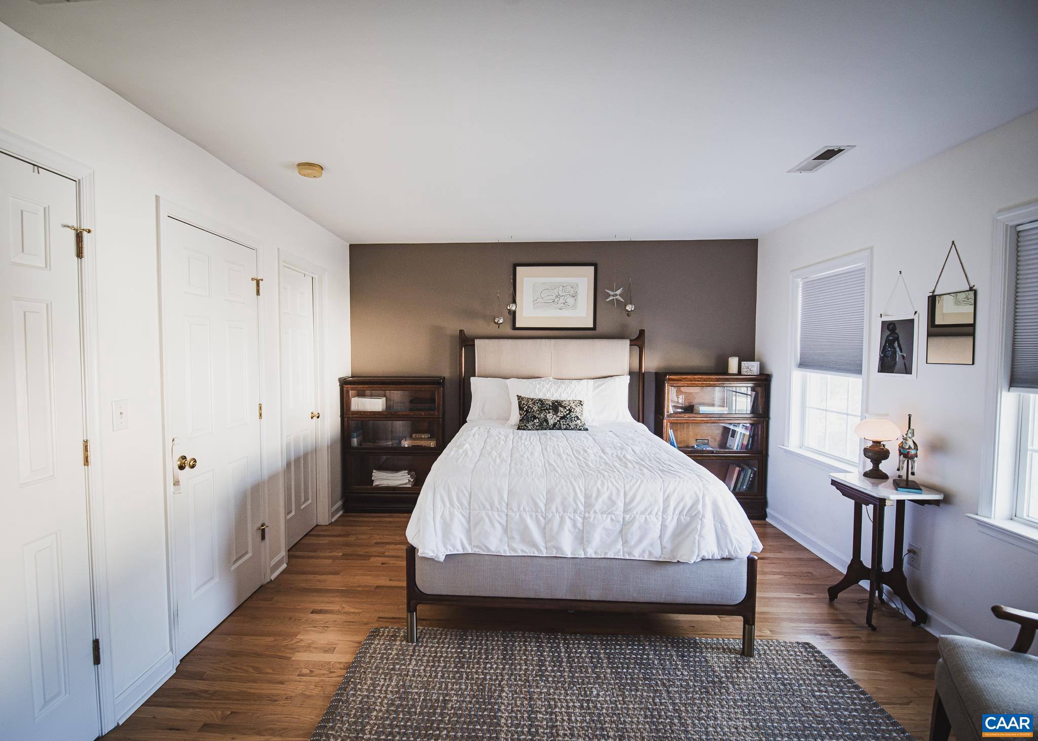 PARKSIDE VILLAGE - Residential