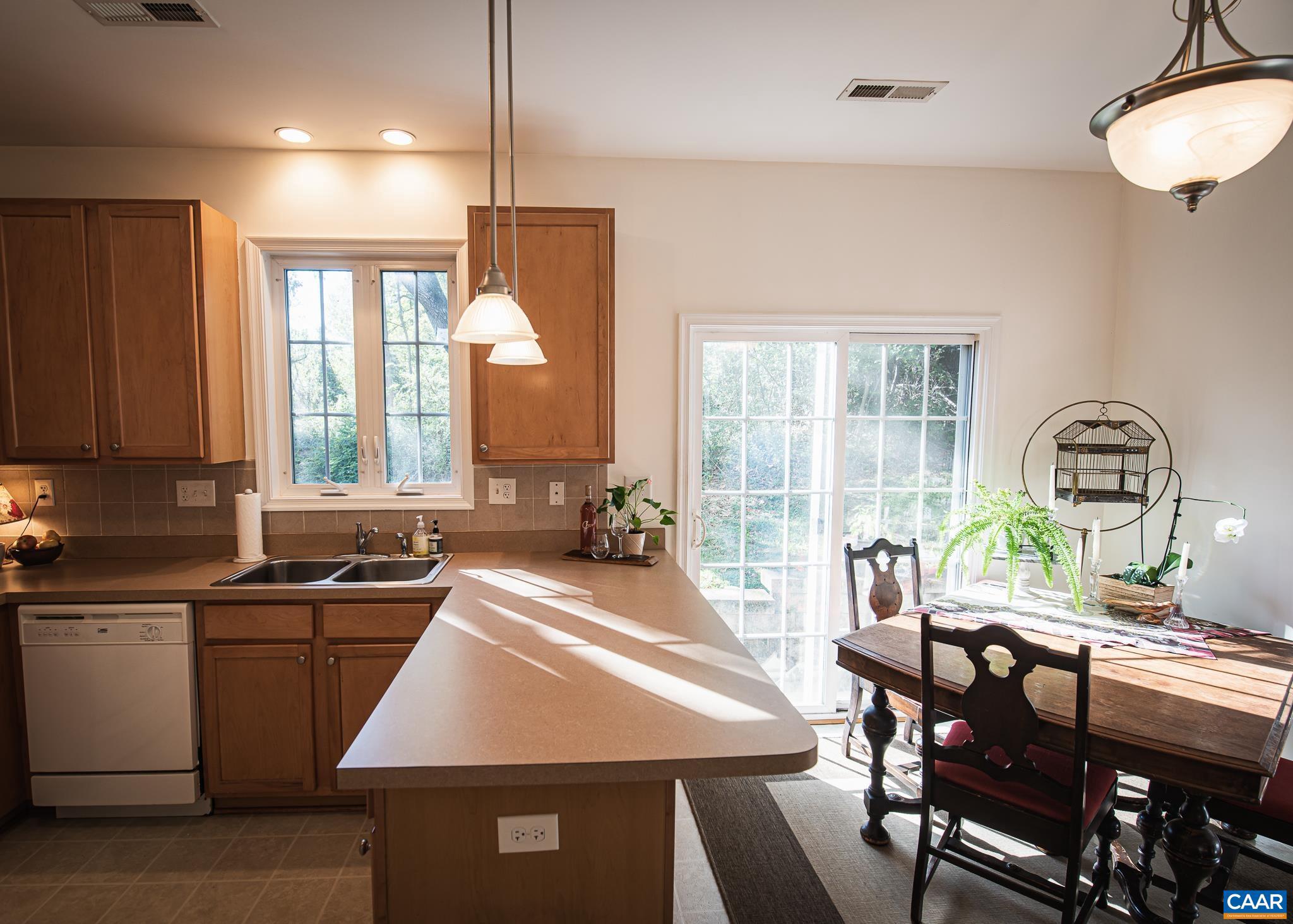 PARKSIDE VILLAGE - Residential