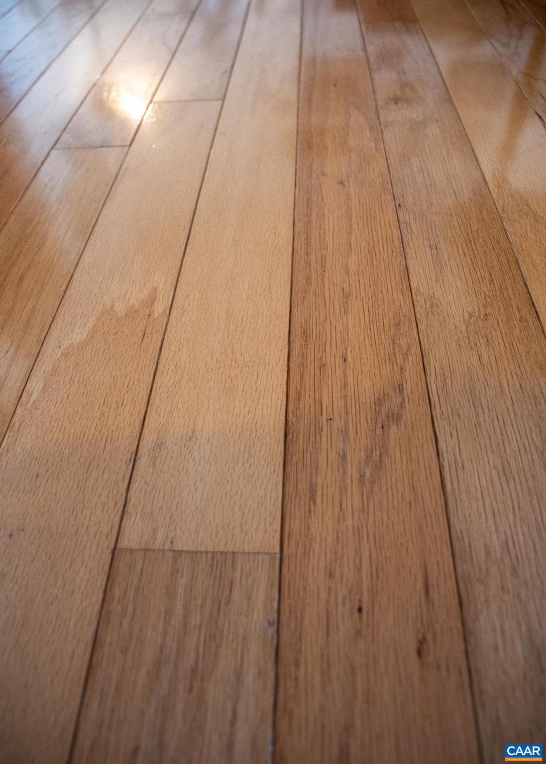 PARKSIDE VILLAGE - Residential