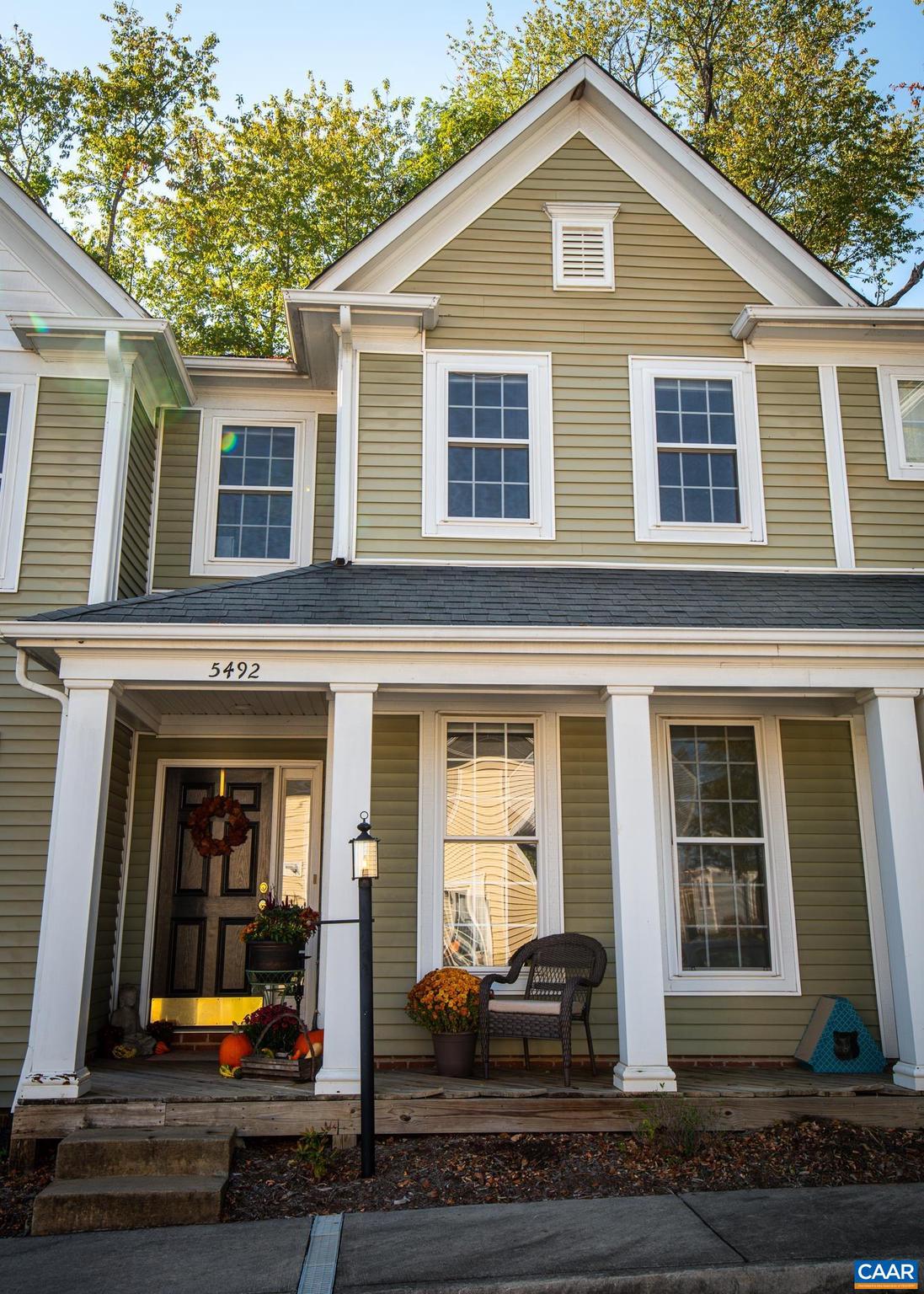 PARKSIDE VILLAGE - Residential