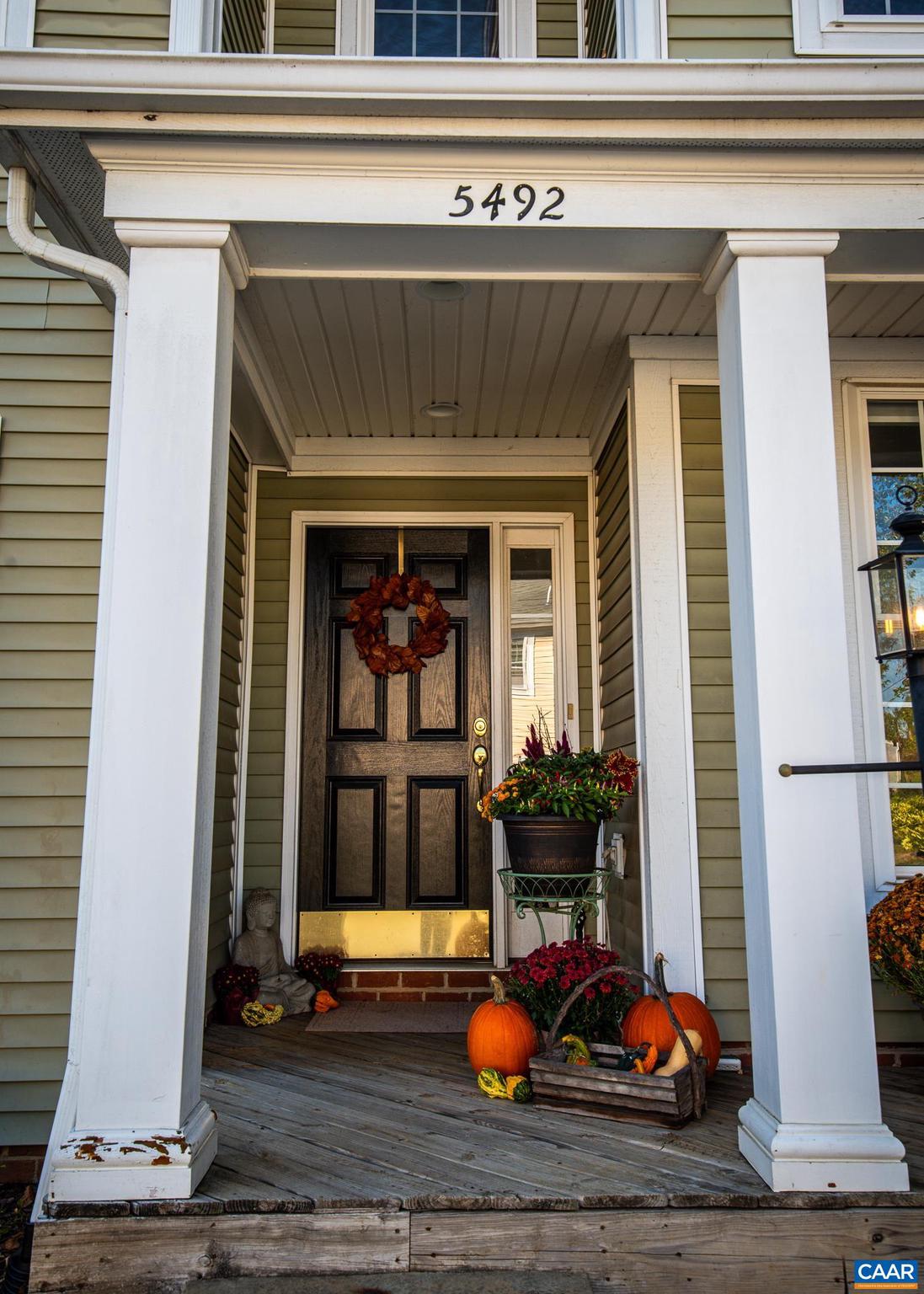 PARKSIDE VILLAGE - Residential