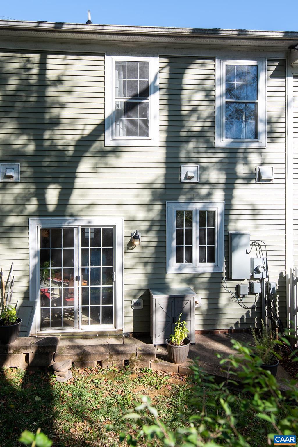 PARKSIDE VILLAGE - Residential