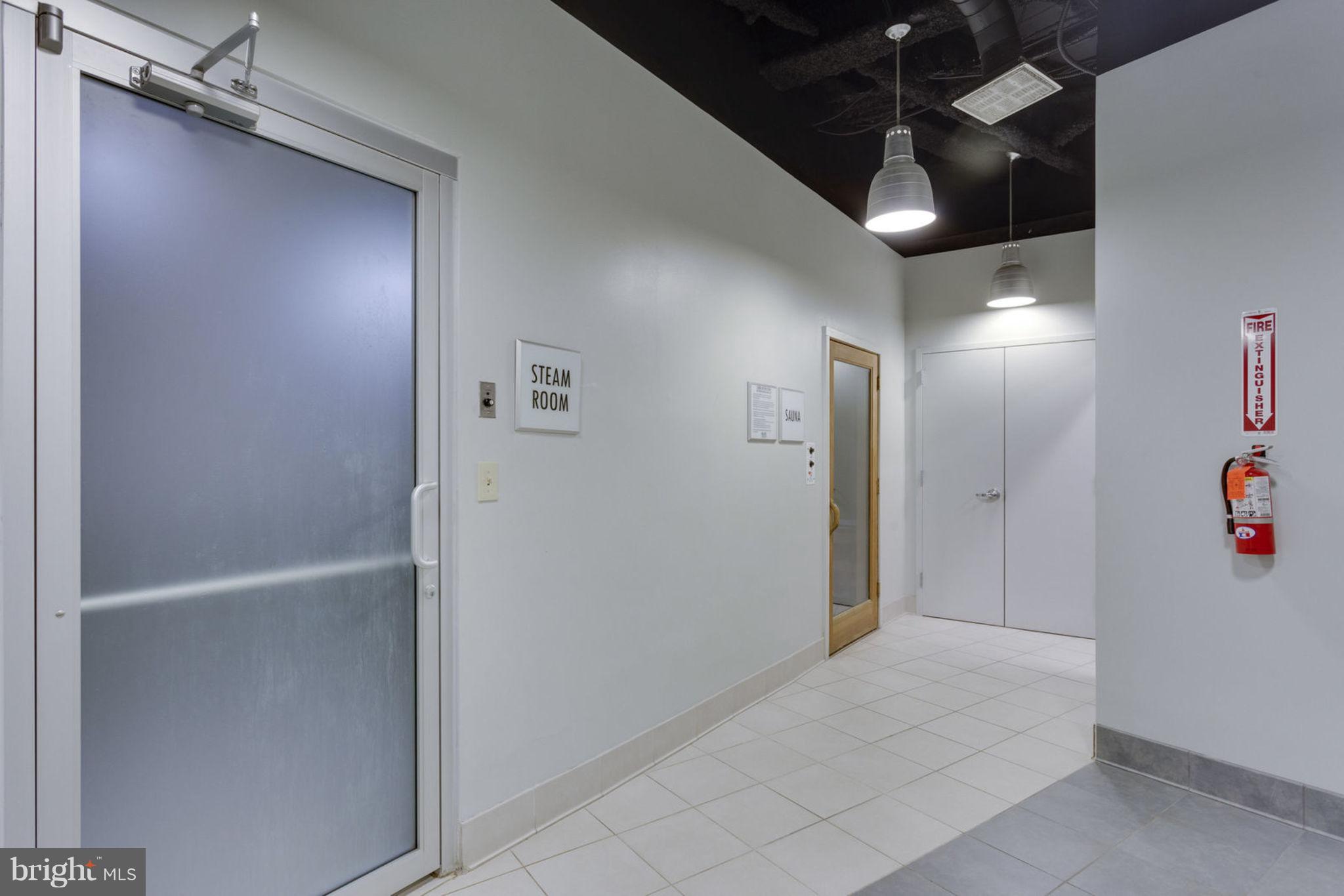 RIVER PLACE - Residential