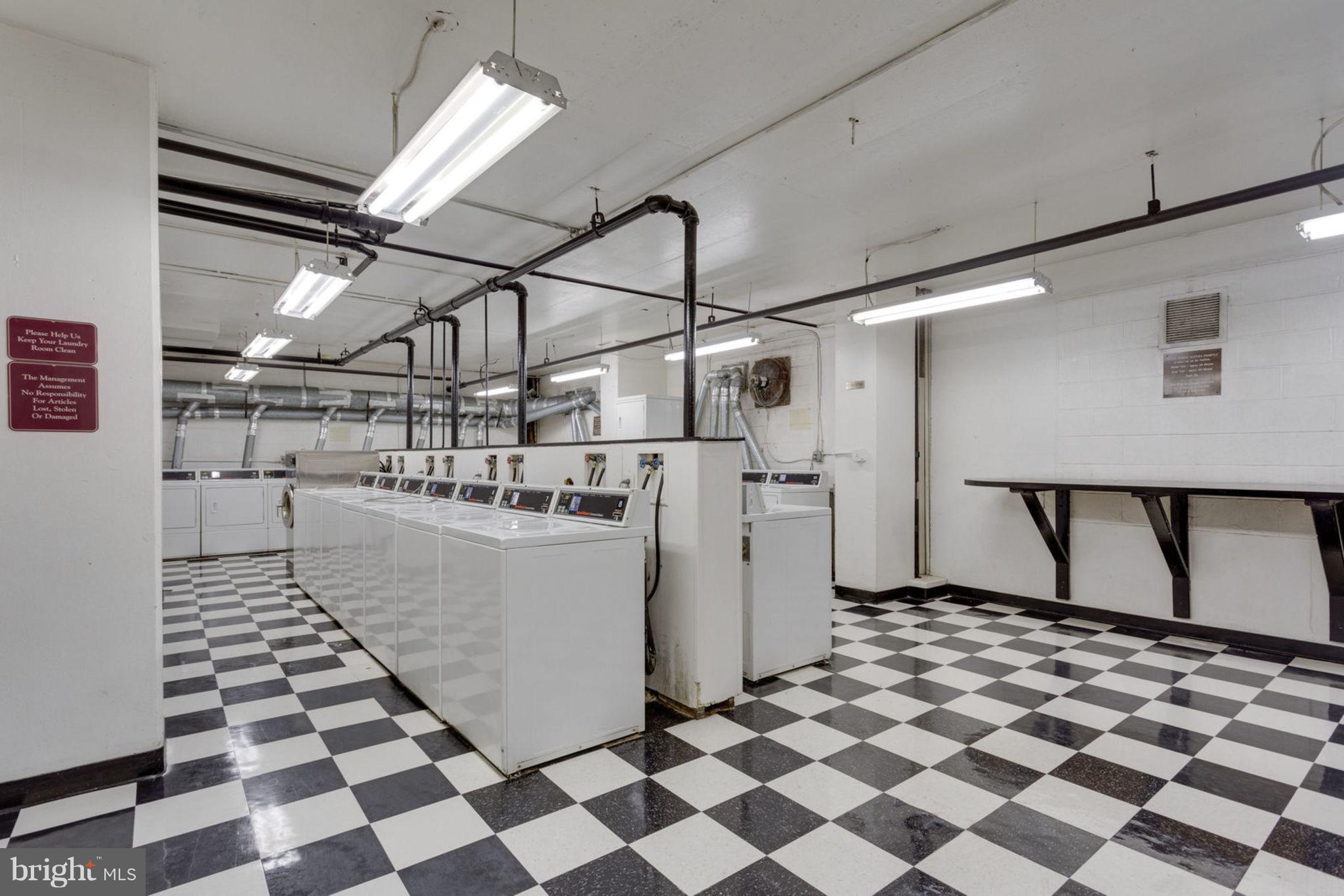 RIVER PLACE - Residential