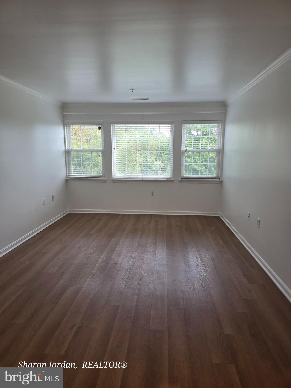 MONTGOMERY RUN - Residential Lease