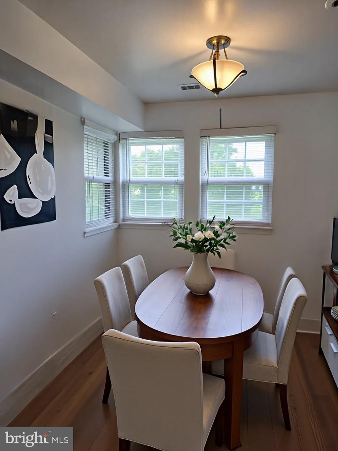 MONTGOMERY RUN - Residential Lease