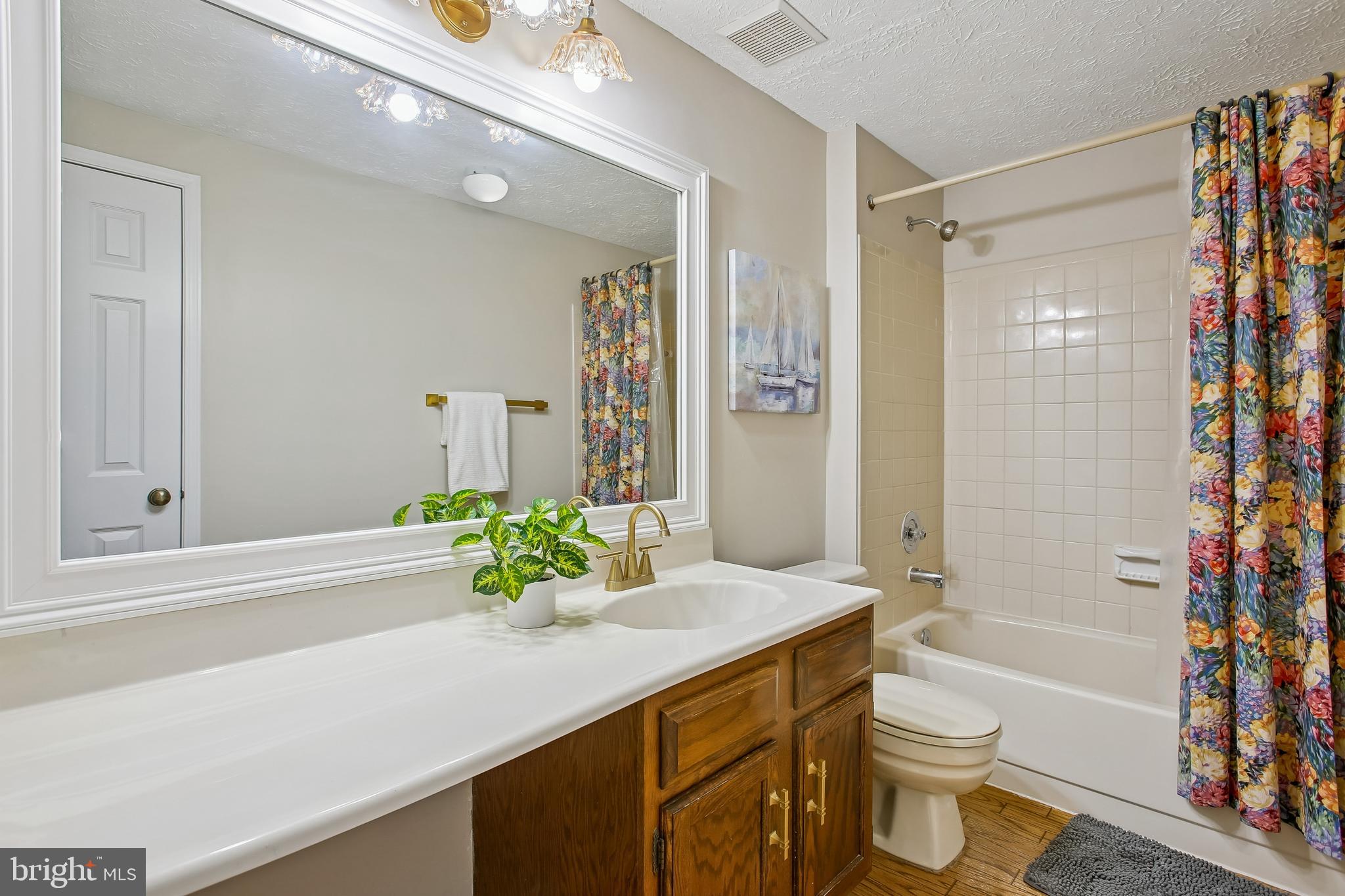 MONTCLAIR - Residential