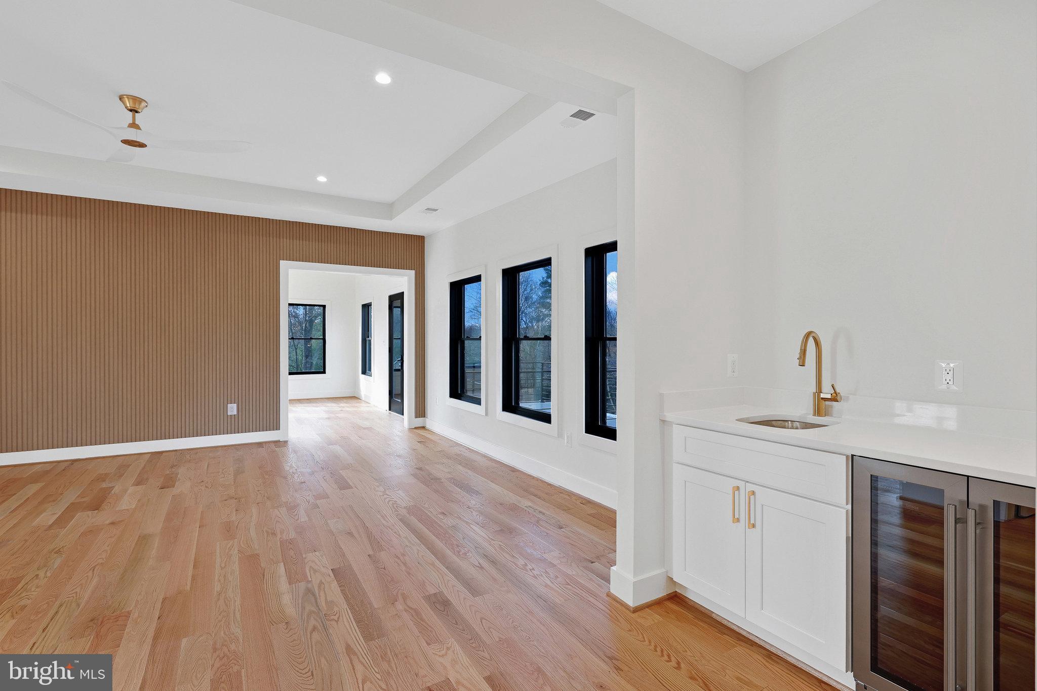 CROSSWOODS - Residential