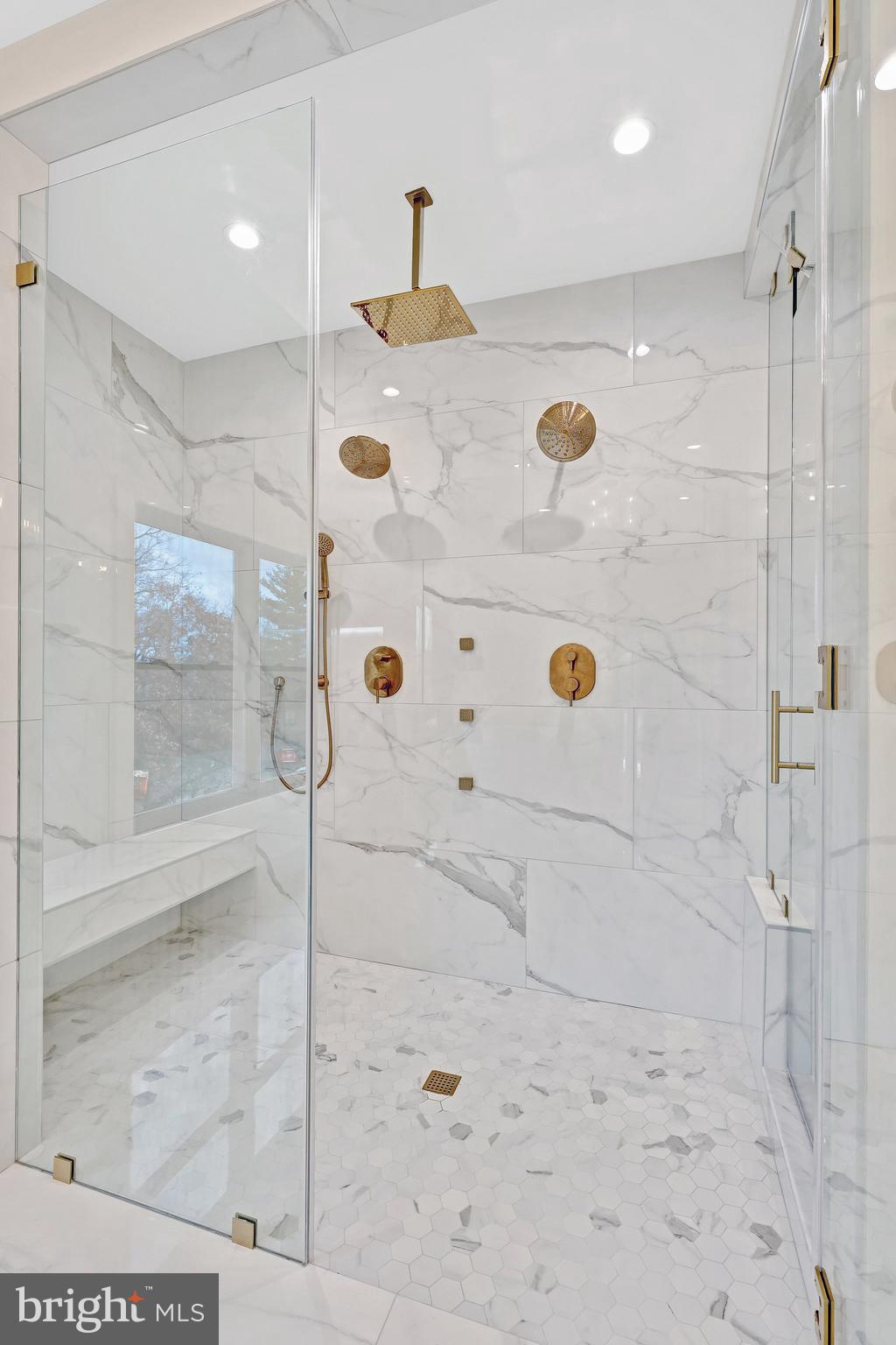 CROSSWOODS - Residential