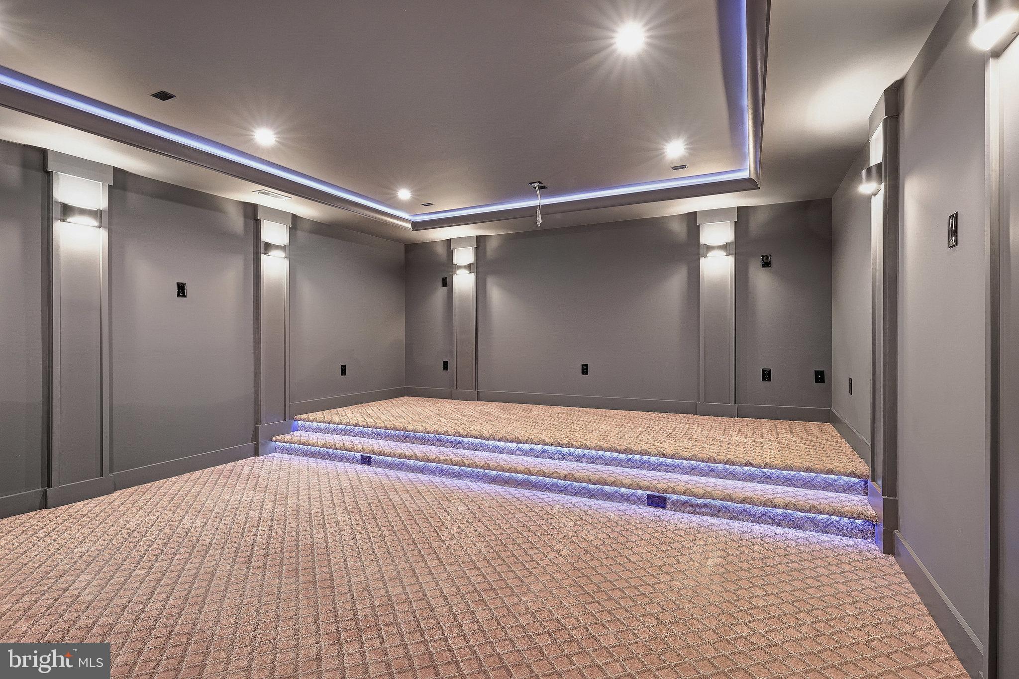 CROSSWOODS - Residential