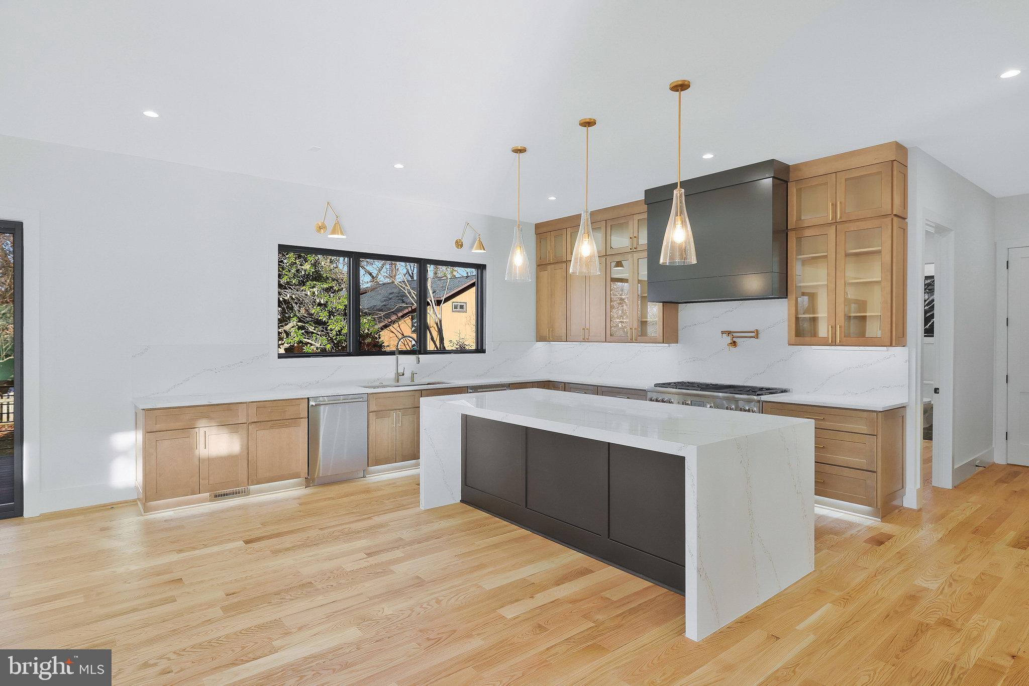 CROSSWOODS - Residential