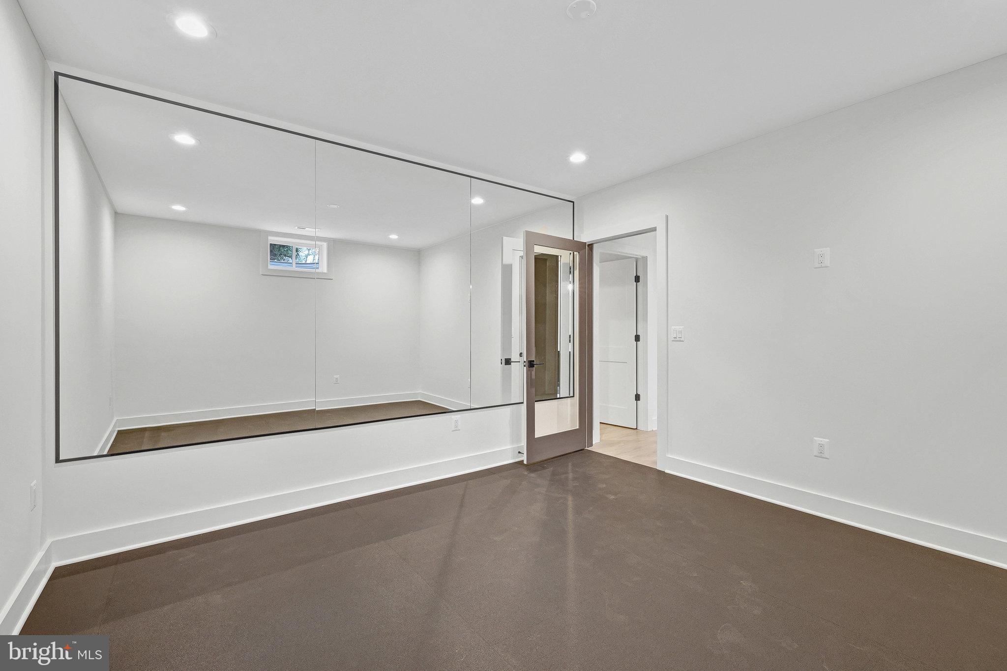 CROSSWOODS - Residential