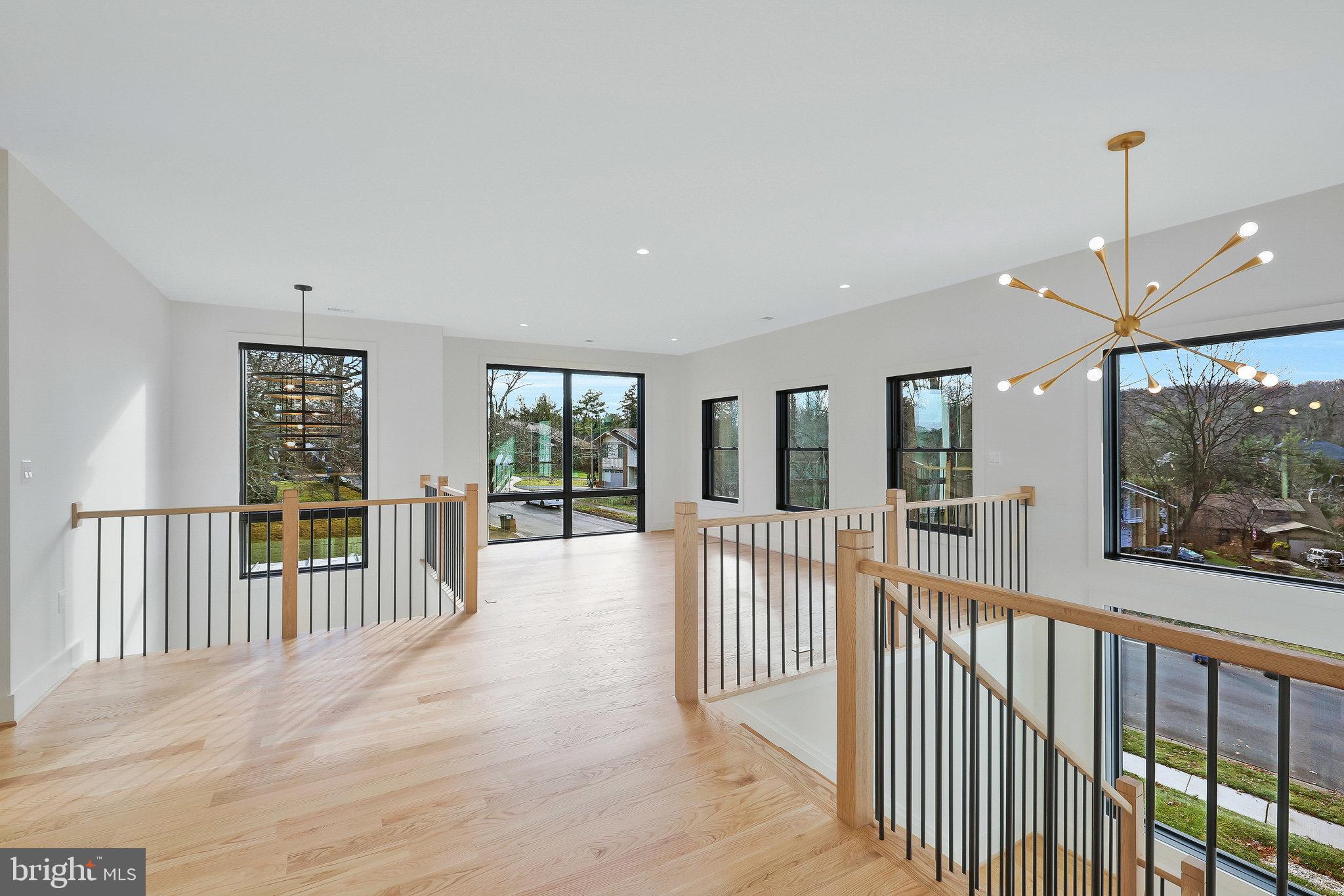 CROSSWOODS - Residential