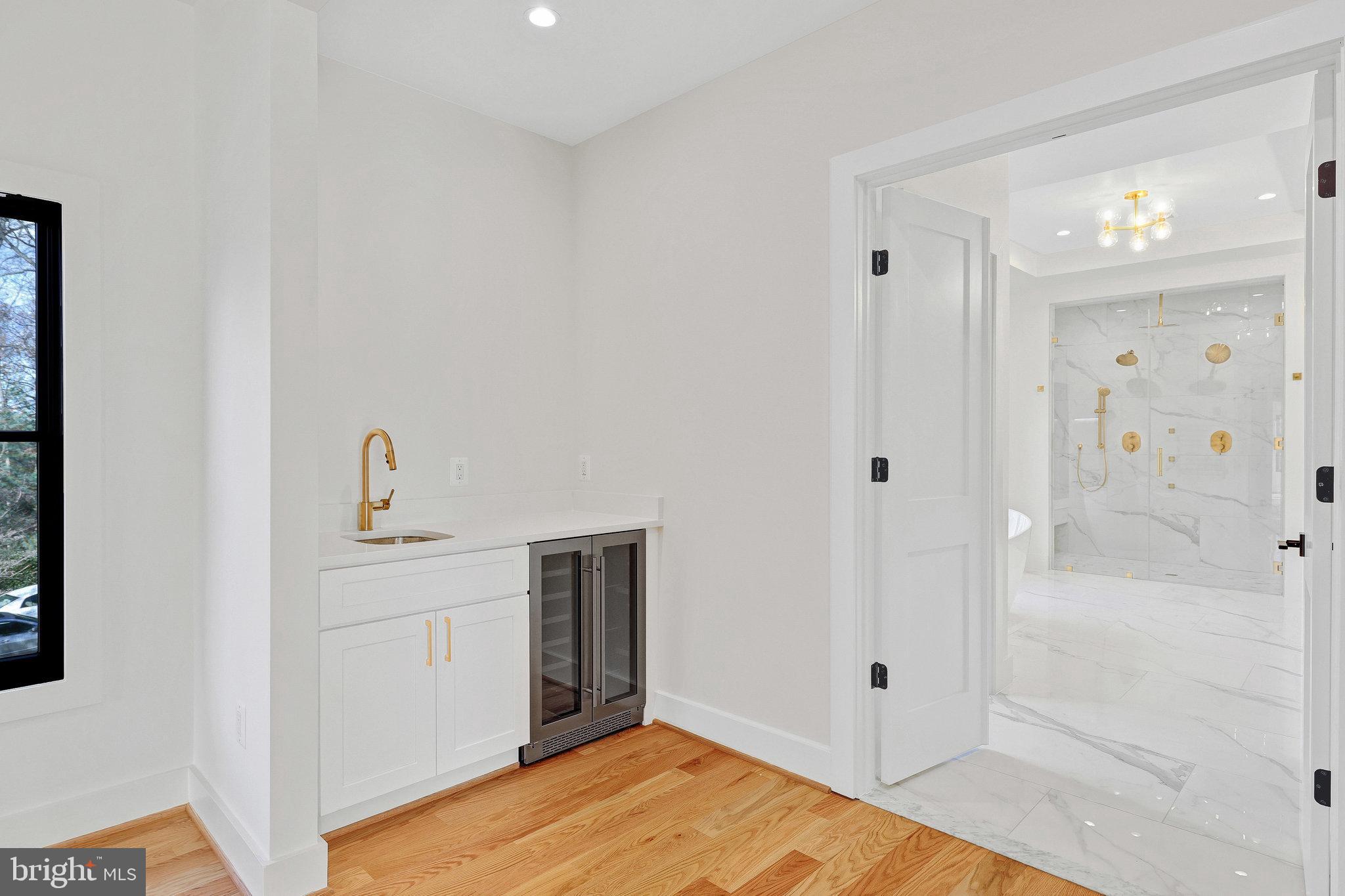 CROSSWOODS - Residential