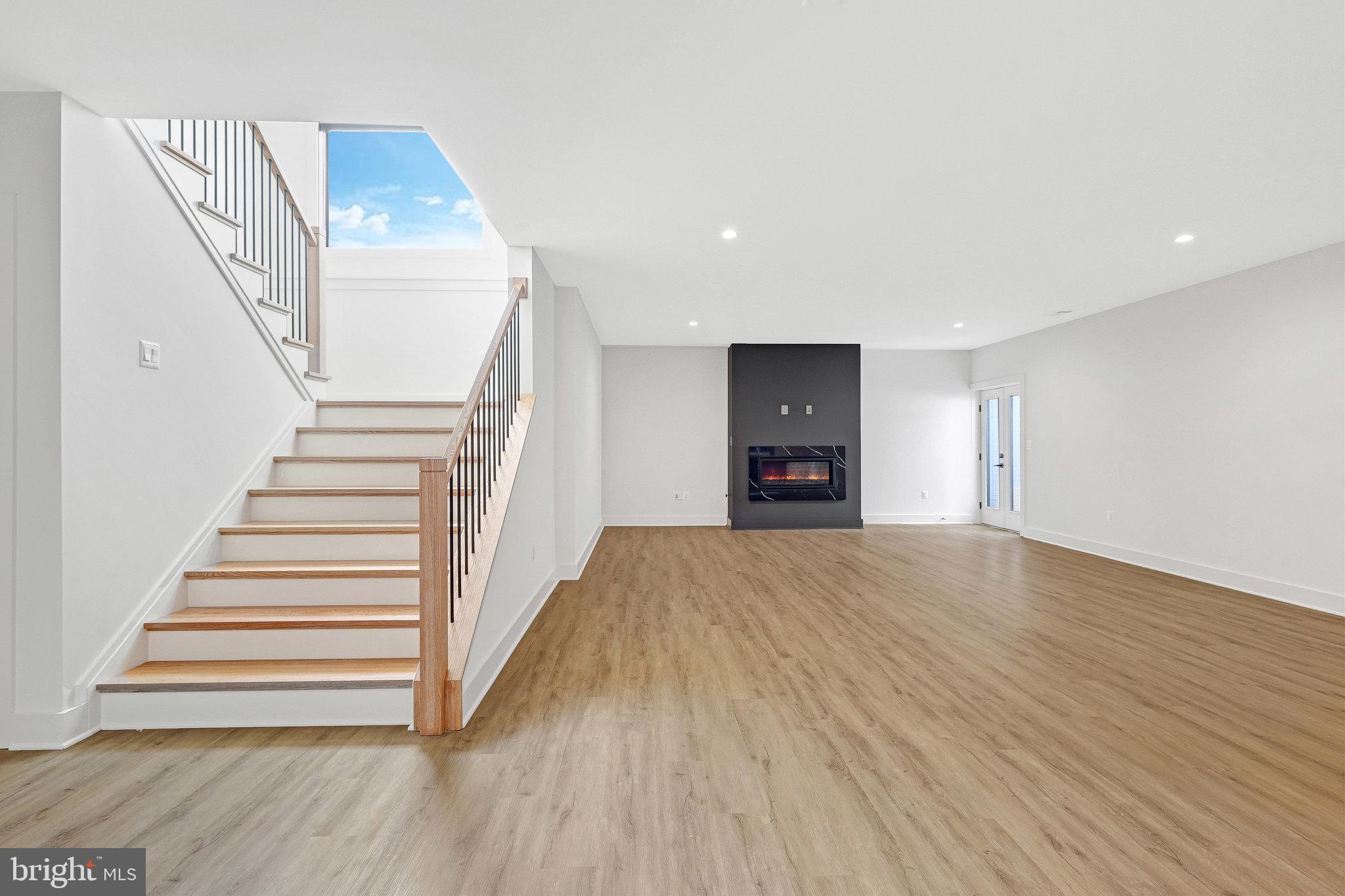 CROSSWOODS - Residential