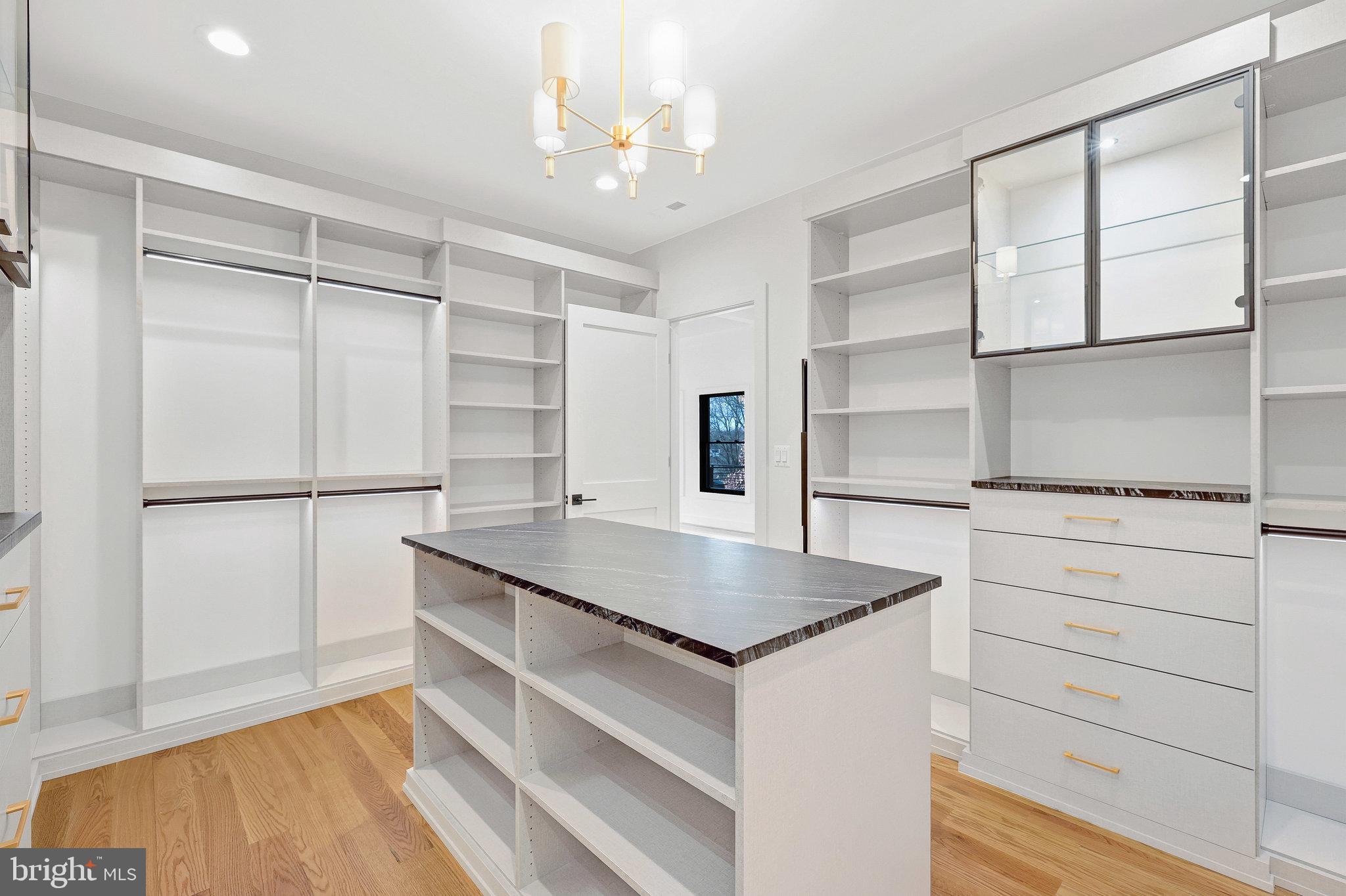 CROSSWOODS - Residential