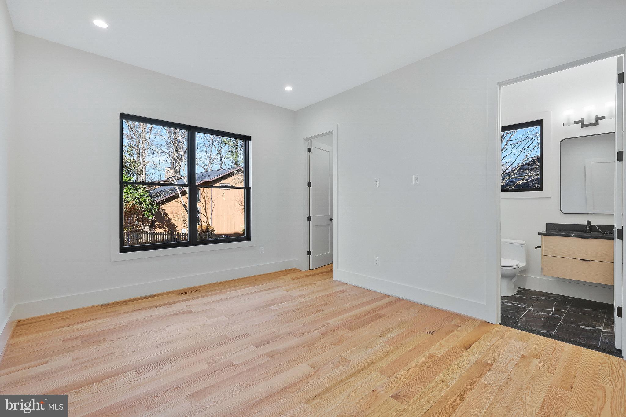 CROSSWOODS - Residential