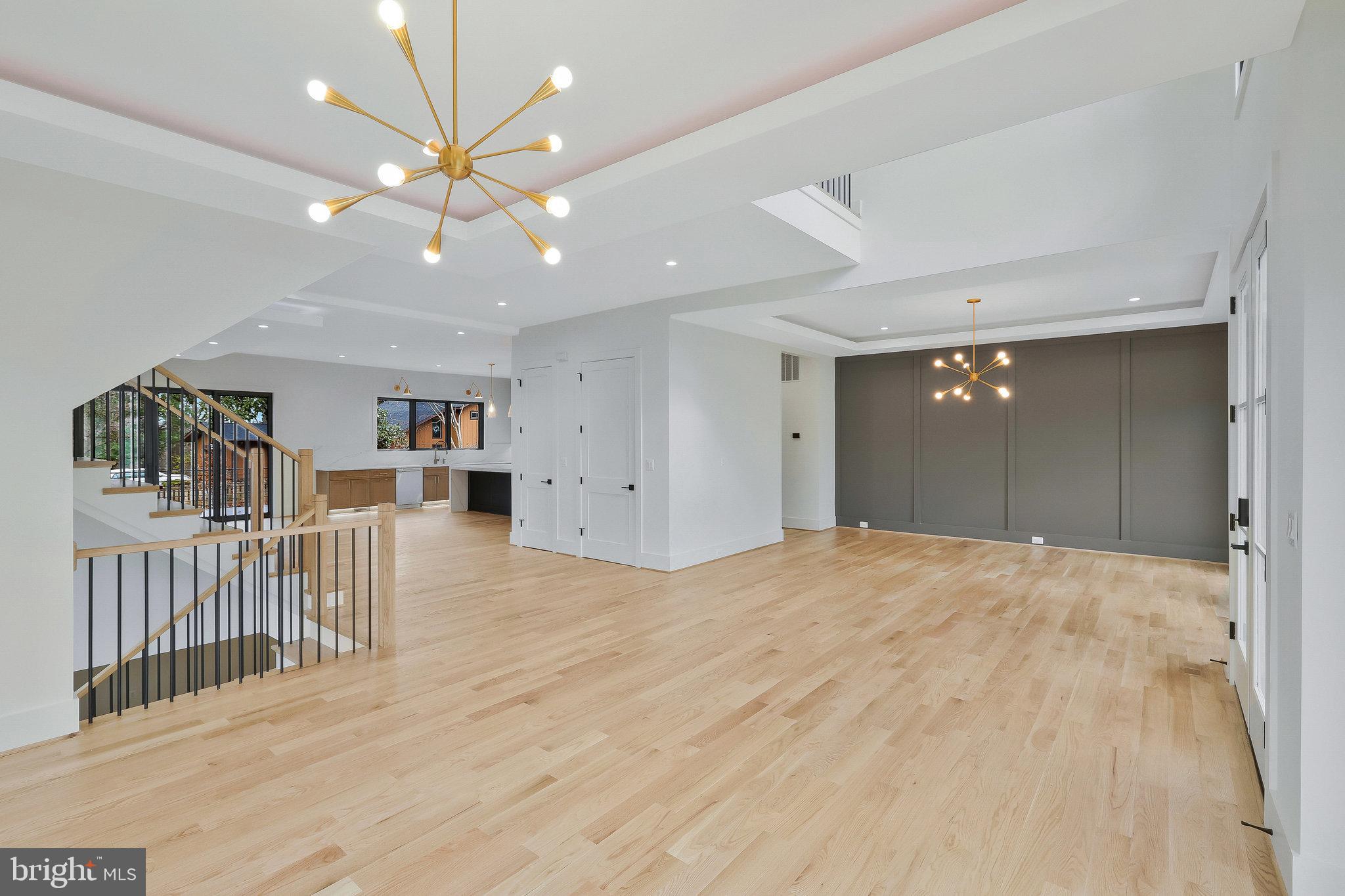 CROSSWOODS - Residential