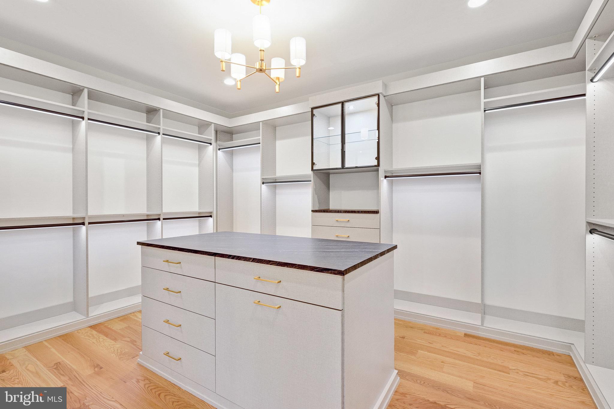 CROSSWOODS - Residential