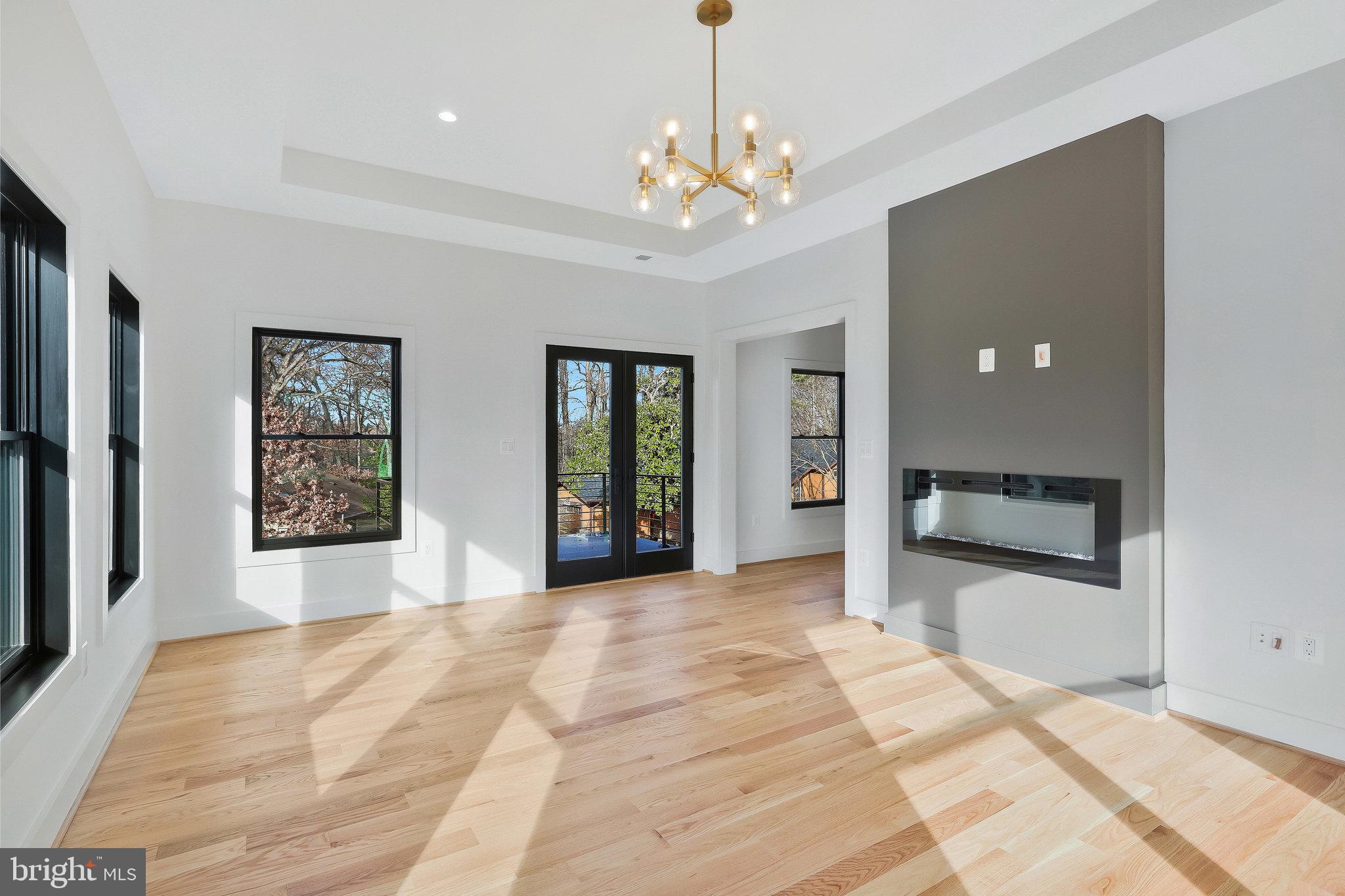 CROSSWOODS - Residential