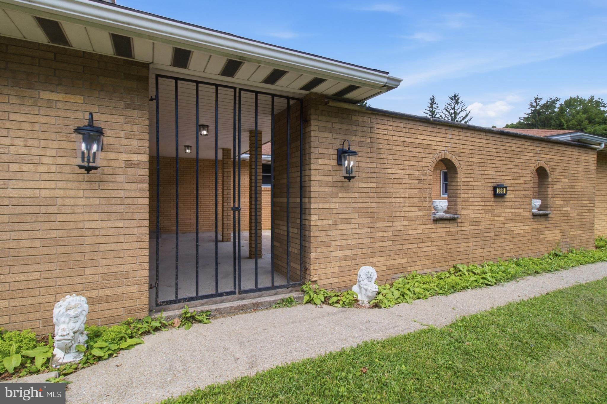 3361 TYRONE PIKE
