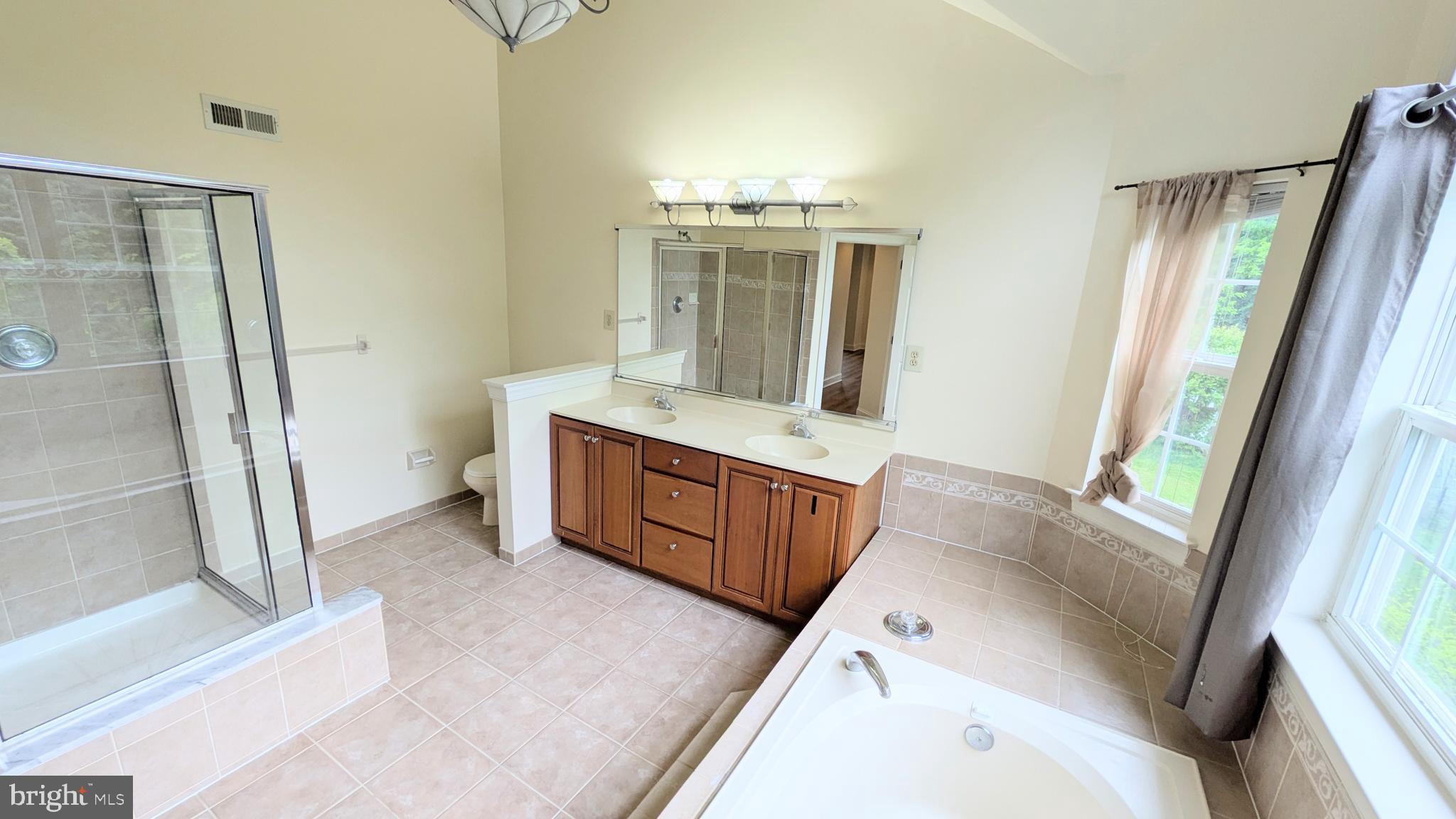 RIDINGS AT BELL T - Residential Lease