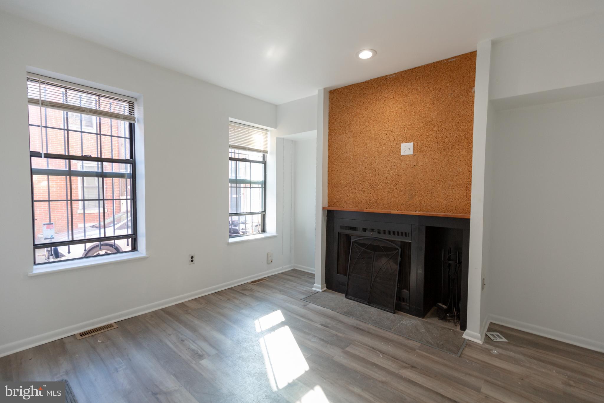 GRADUATE HOSPITAL - Residential Lease