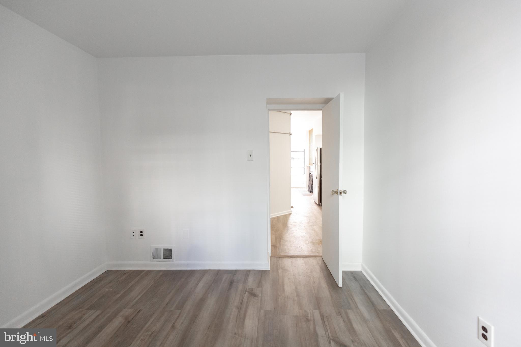 GRADUATE HOSPITAL - Residential Lease